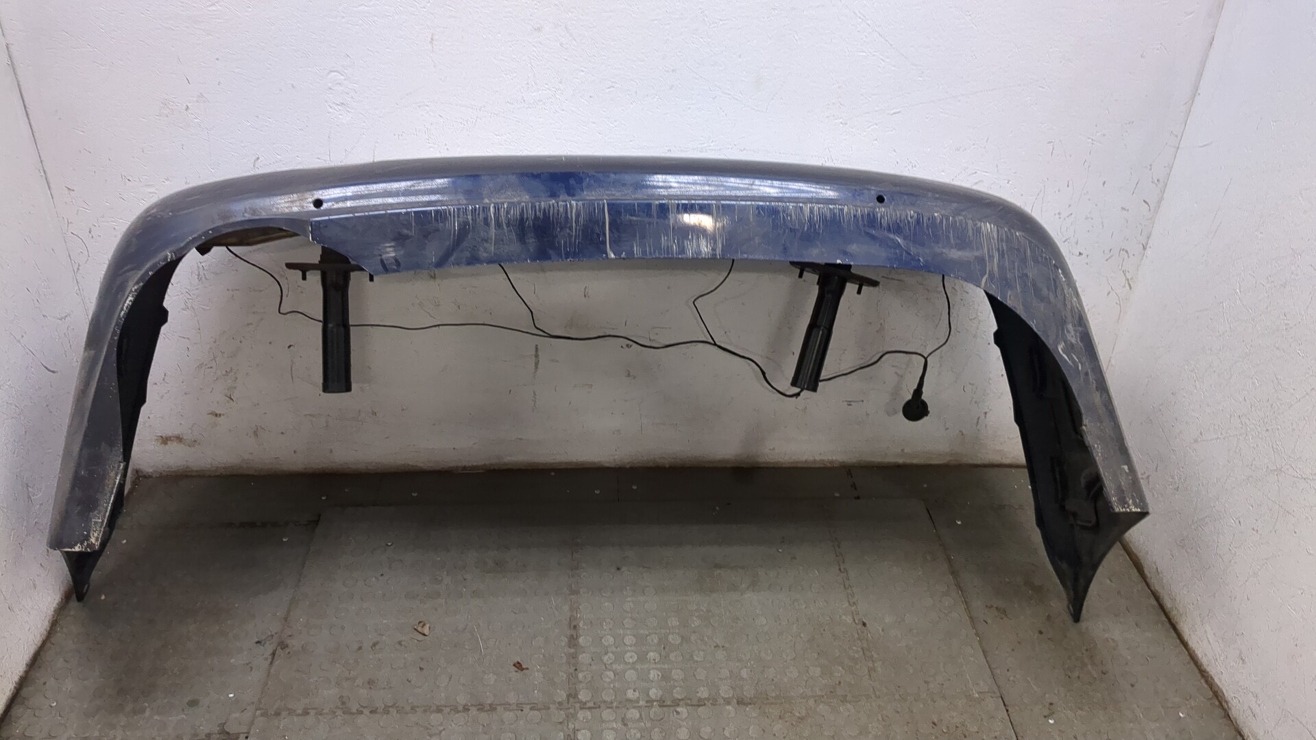 Бампер задний