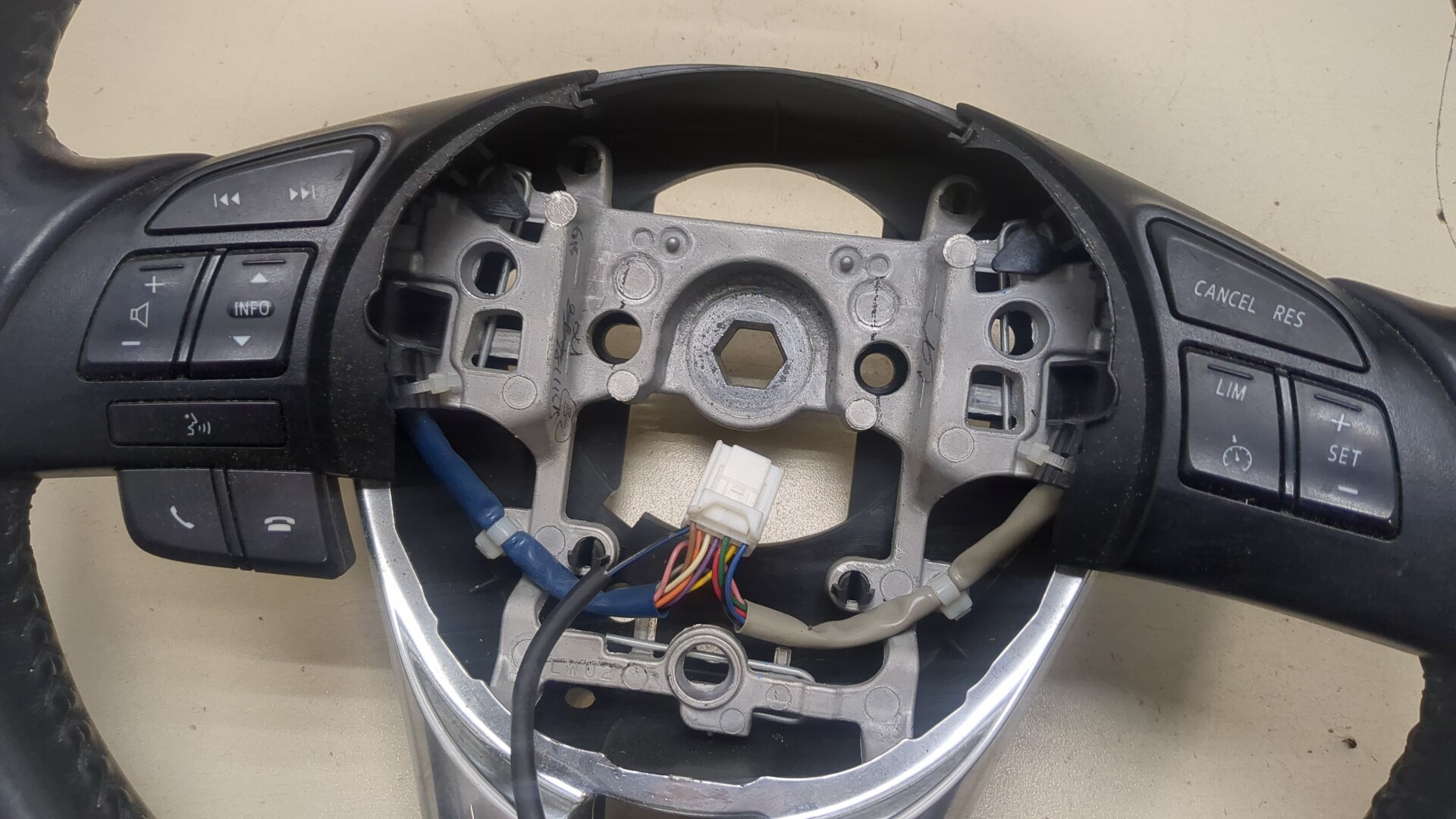 Рулевое колесо (руль)