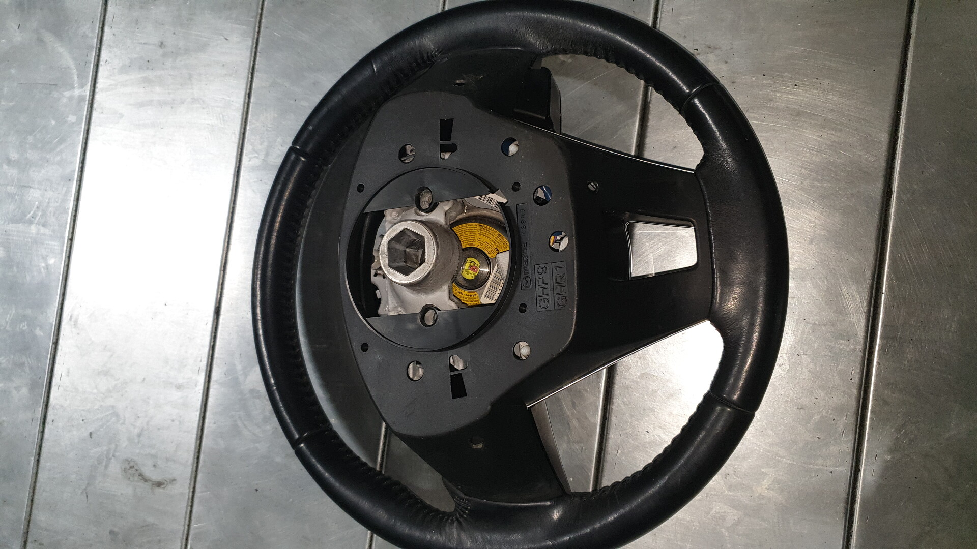 Рулевое колесо (руль)