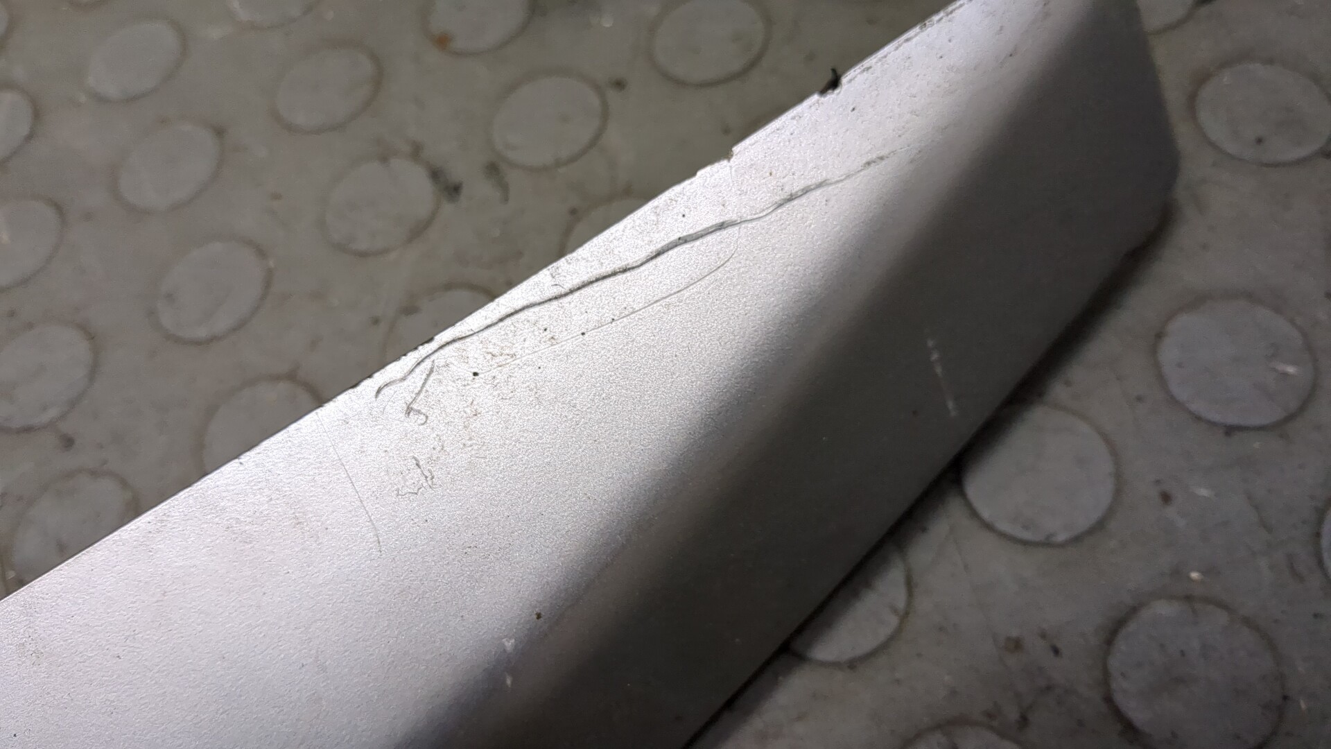 Рейлинг (релинг) левый (планка на крышу)