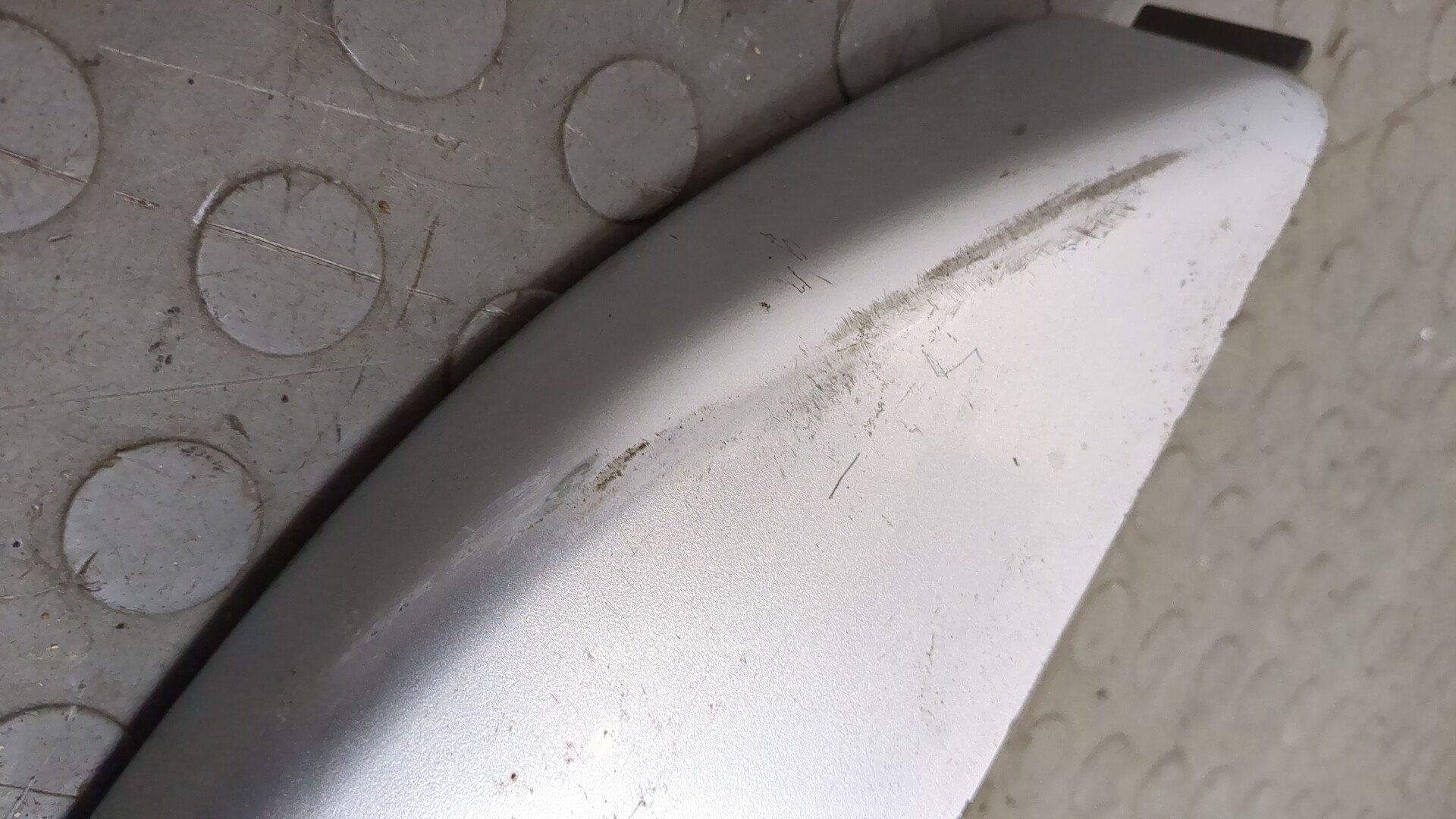 Рейлинг (релинг) левый (планка на крышу)