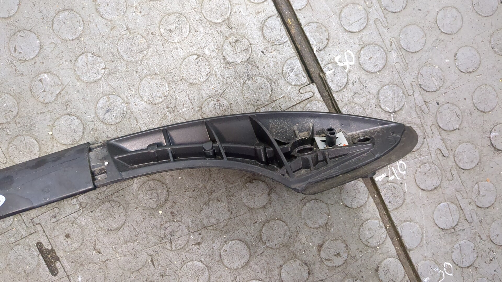 Рейлинг (релинг) правый (планка на крышу)