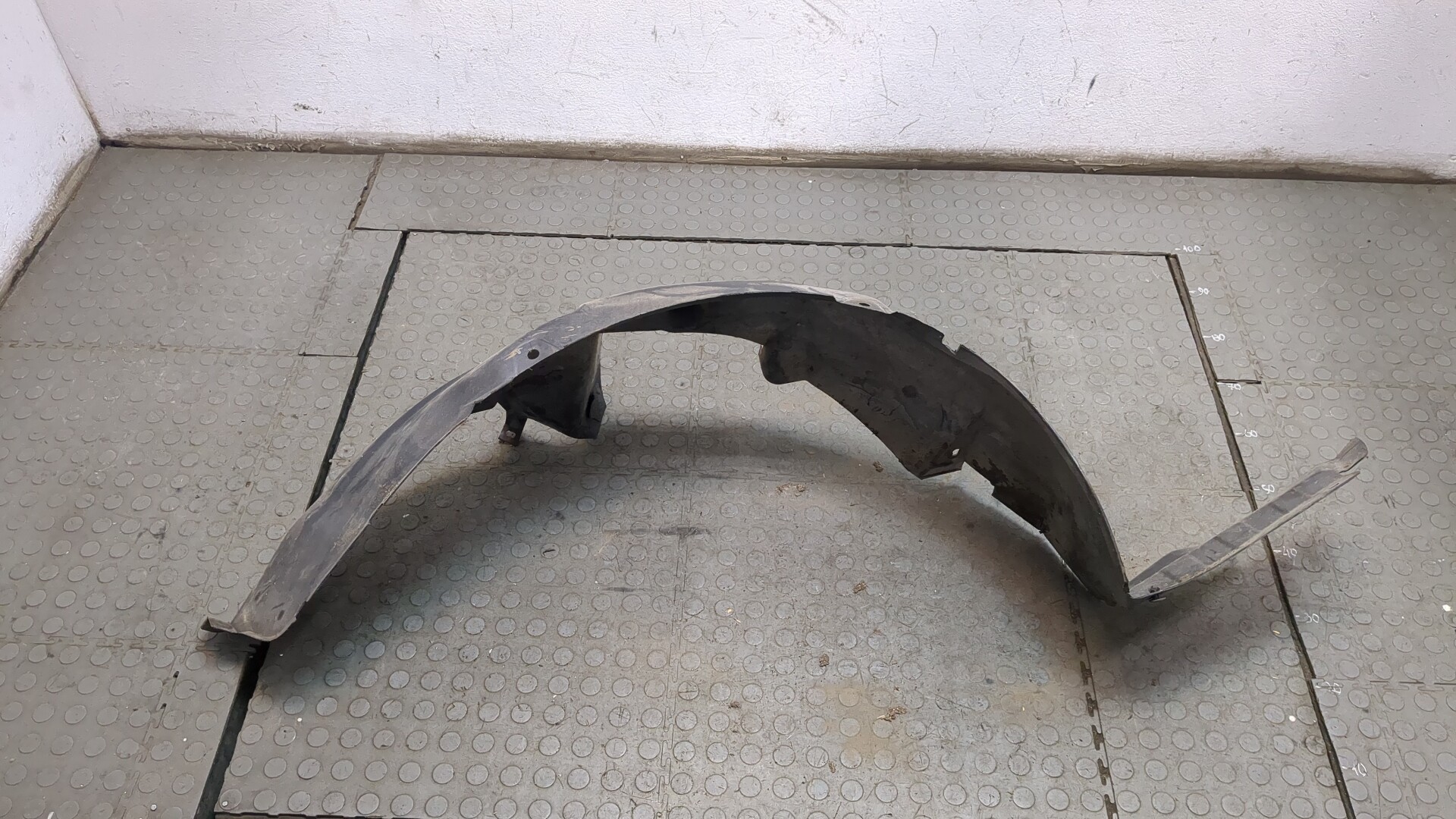 Локер передний правый