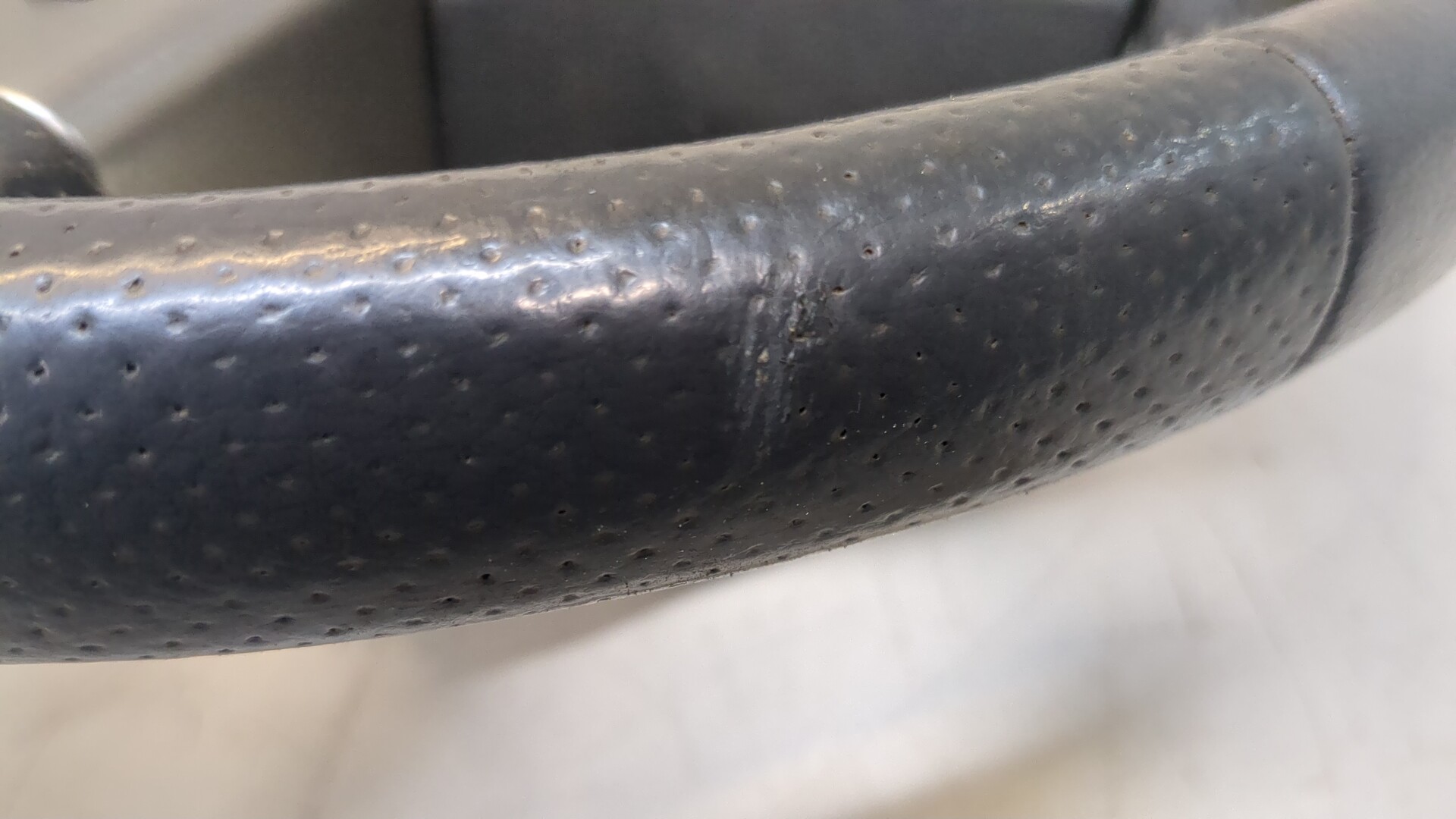 Рулевое колесо (руль)