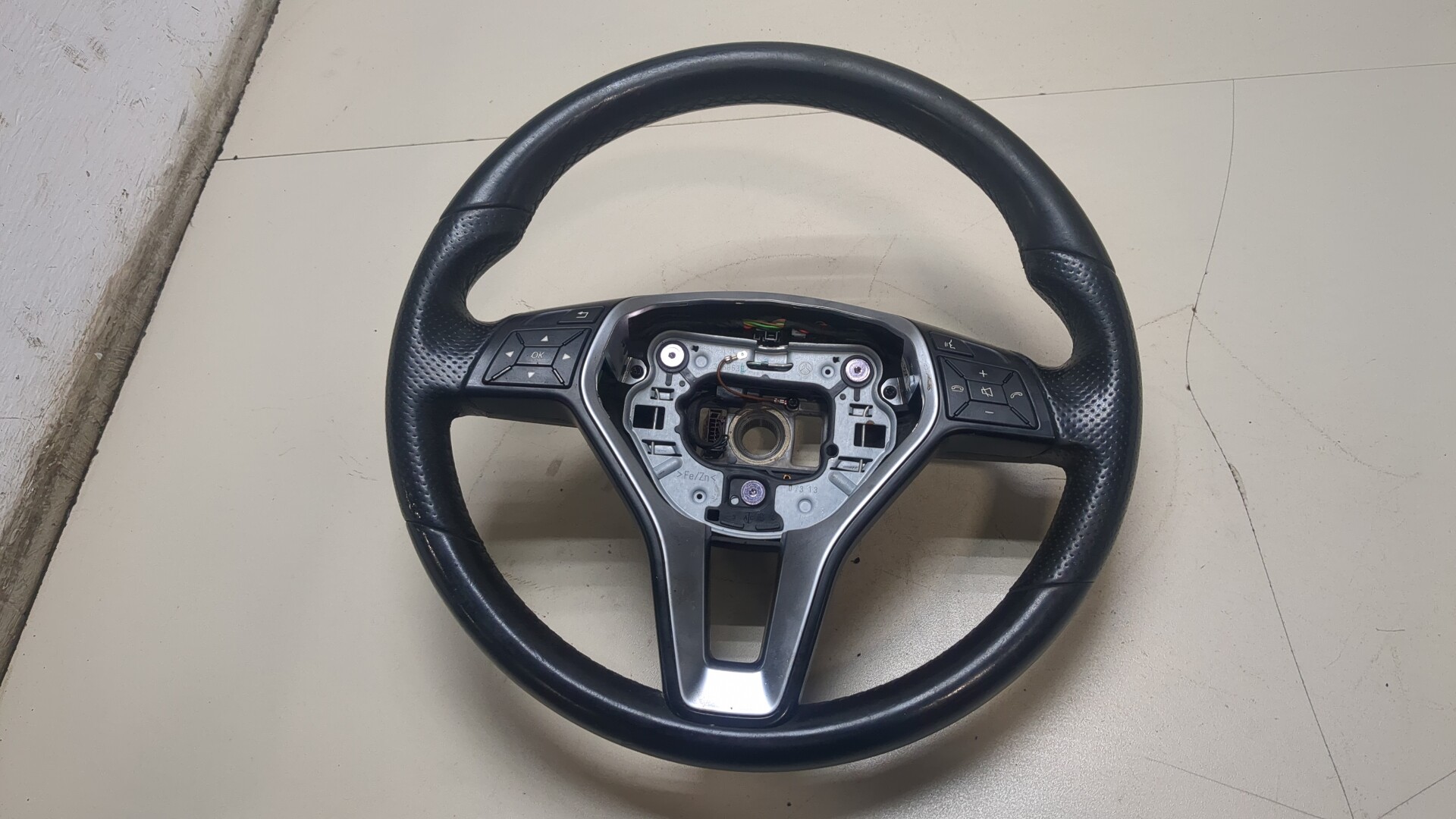 Рулевое колесо (руль)