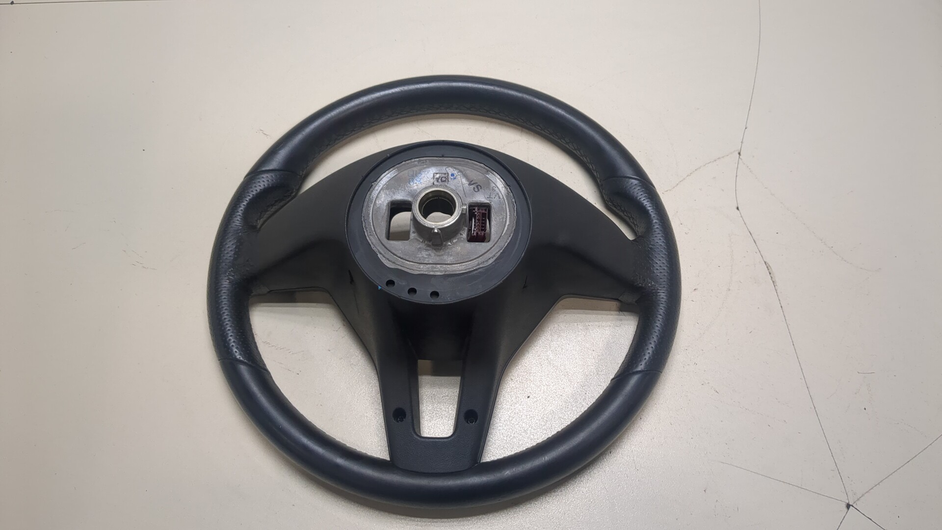 Рулевое колесо (руль)