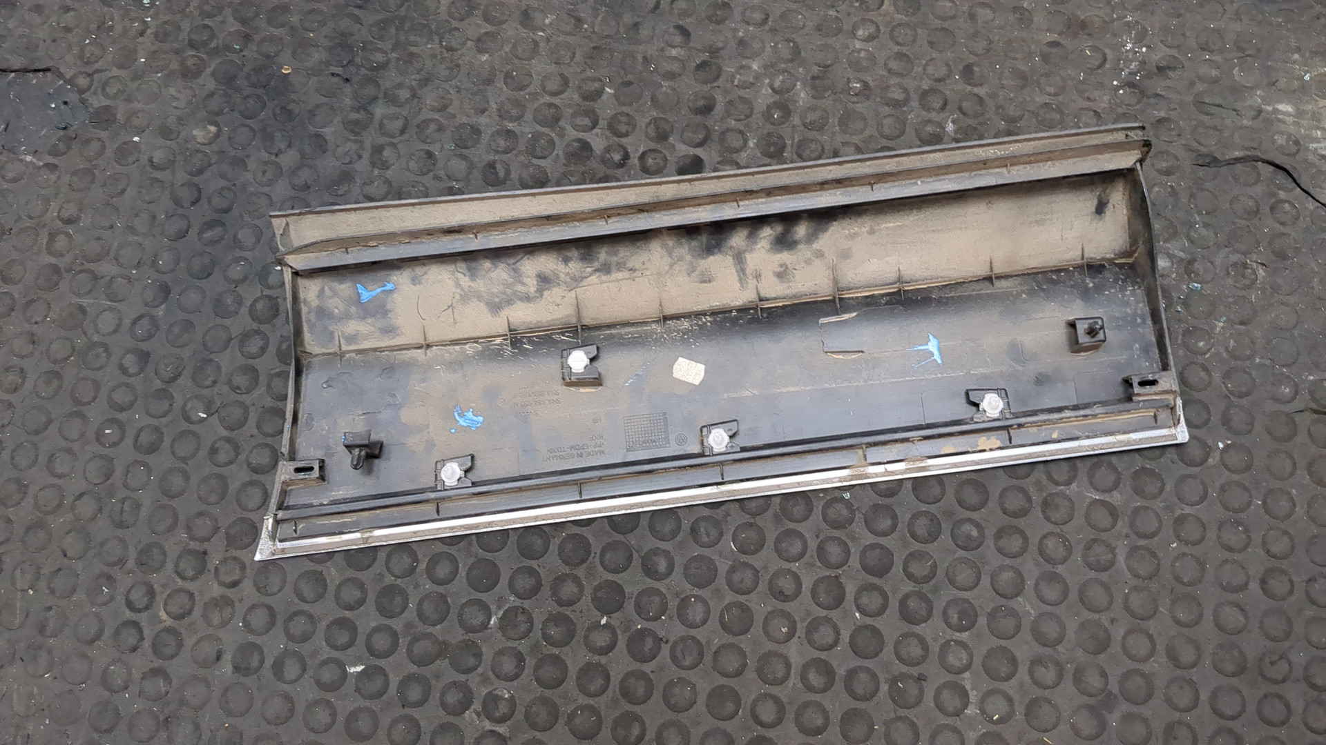 Молдинг двери