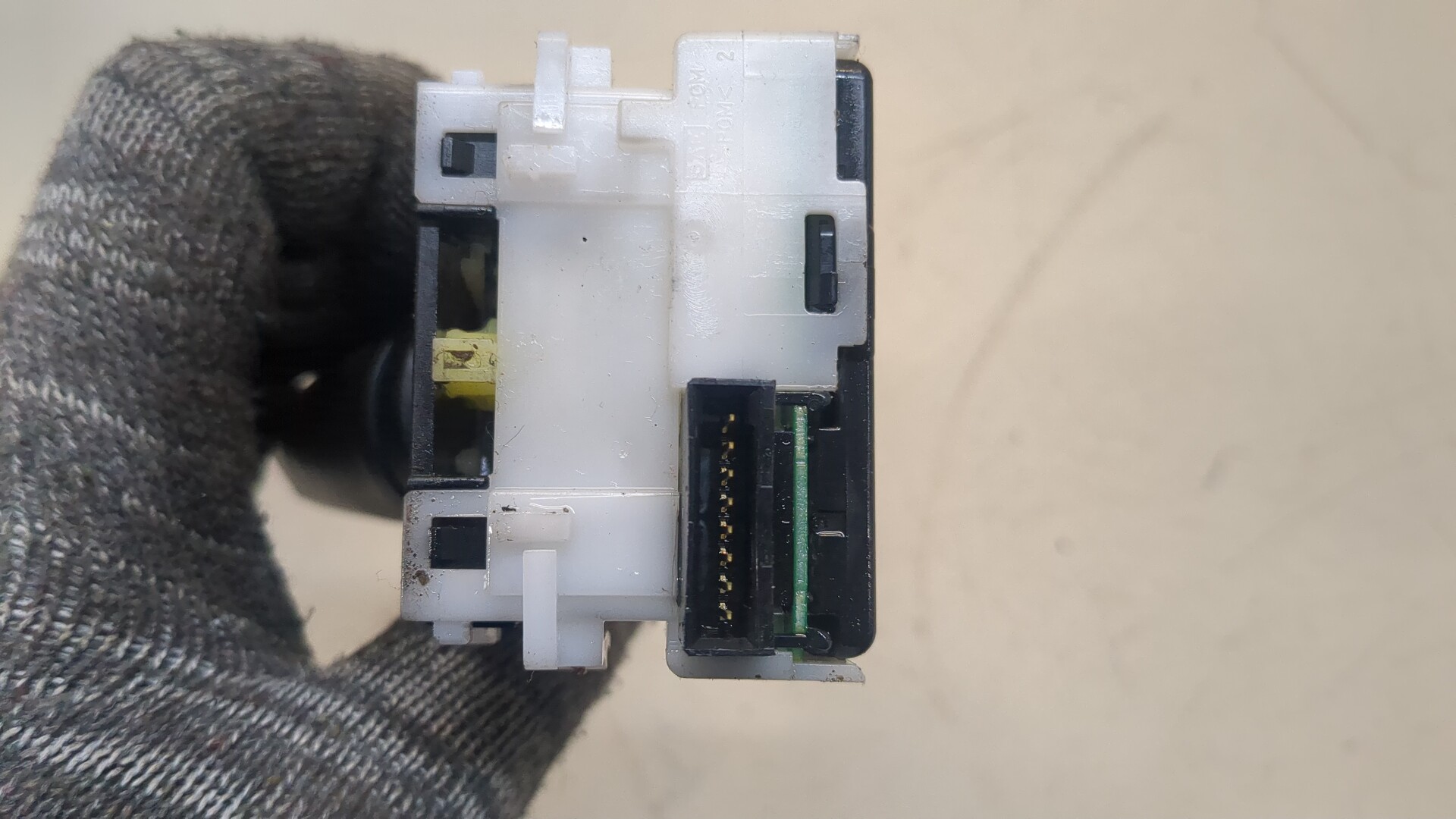 Переключатель поворотов подрулевой