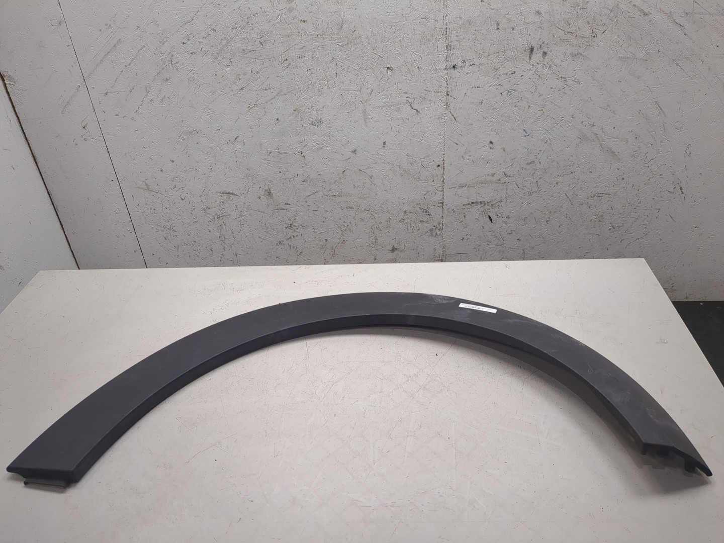 Накладка заднего крыла левого