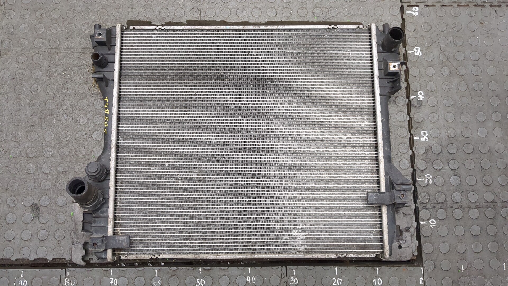 Радиатор охлаждения двигателя основной