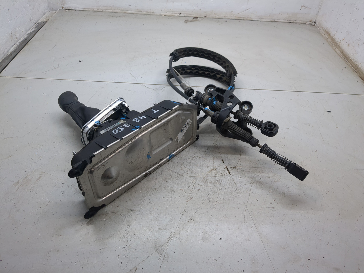 Кулиса МКПП / АКПП