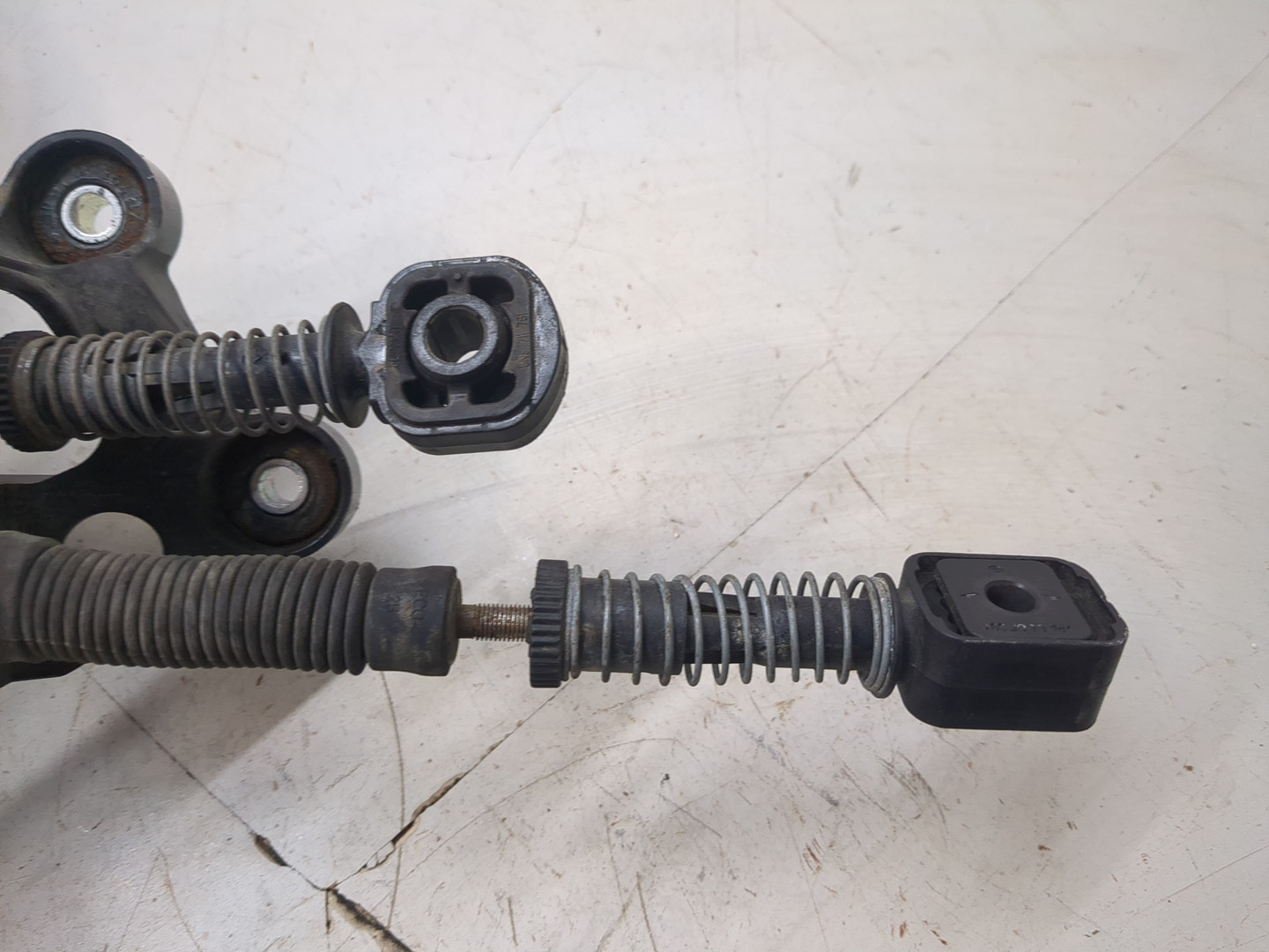 Кулиса МКПП / АКПП