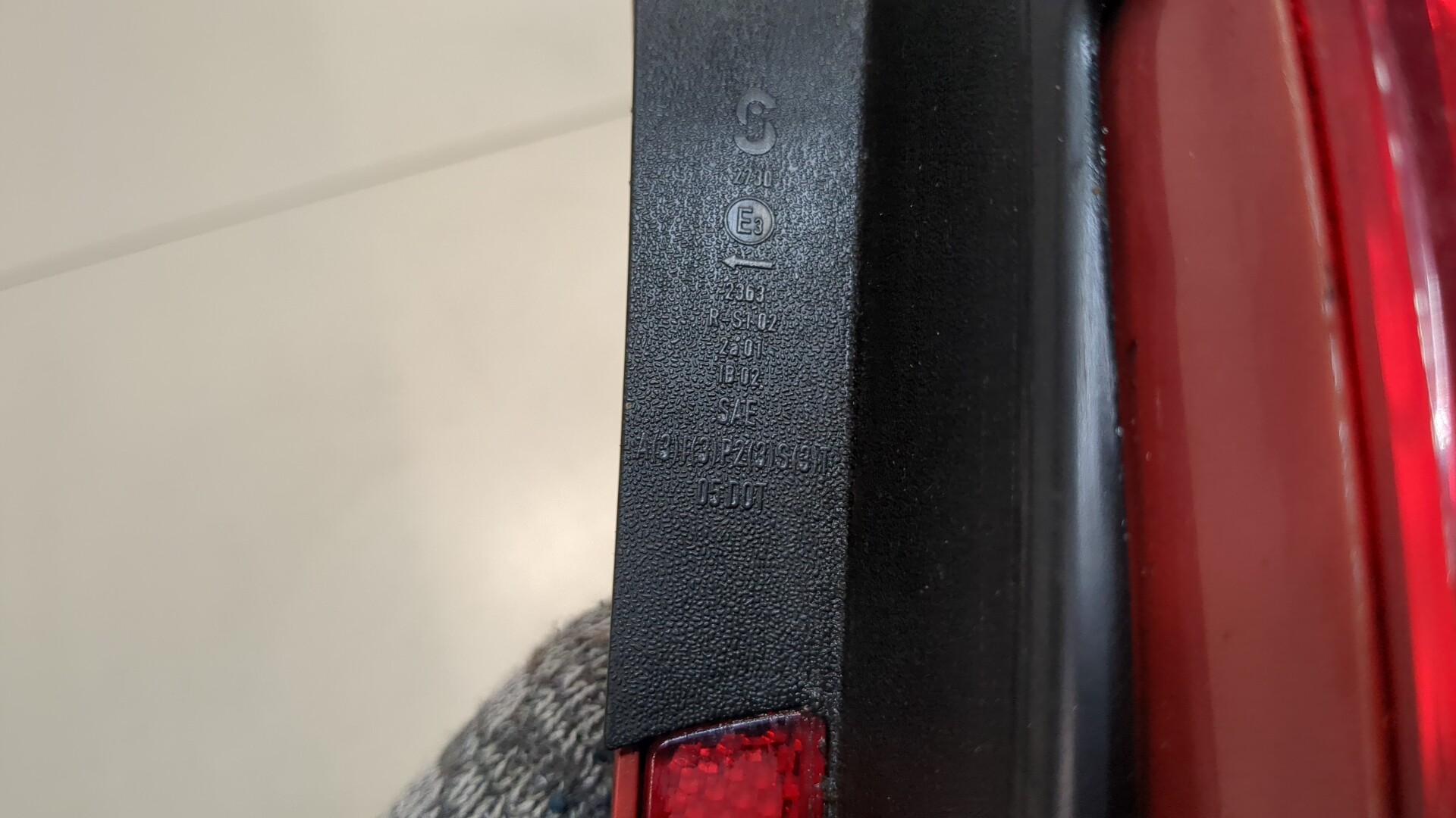 Фонарь задний правый