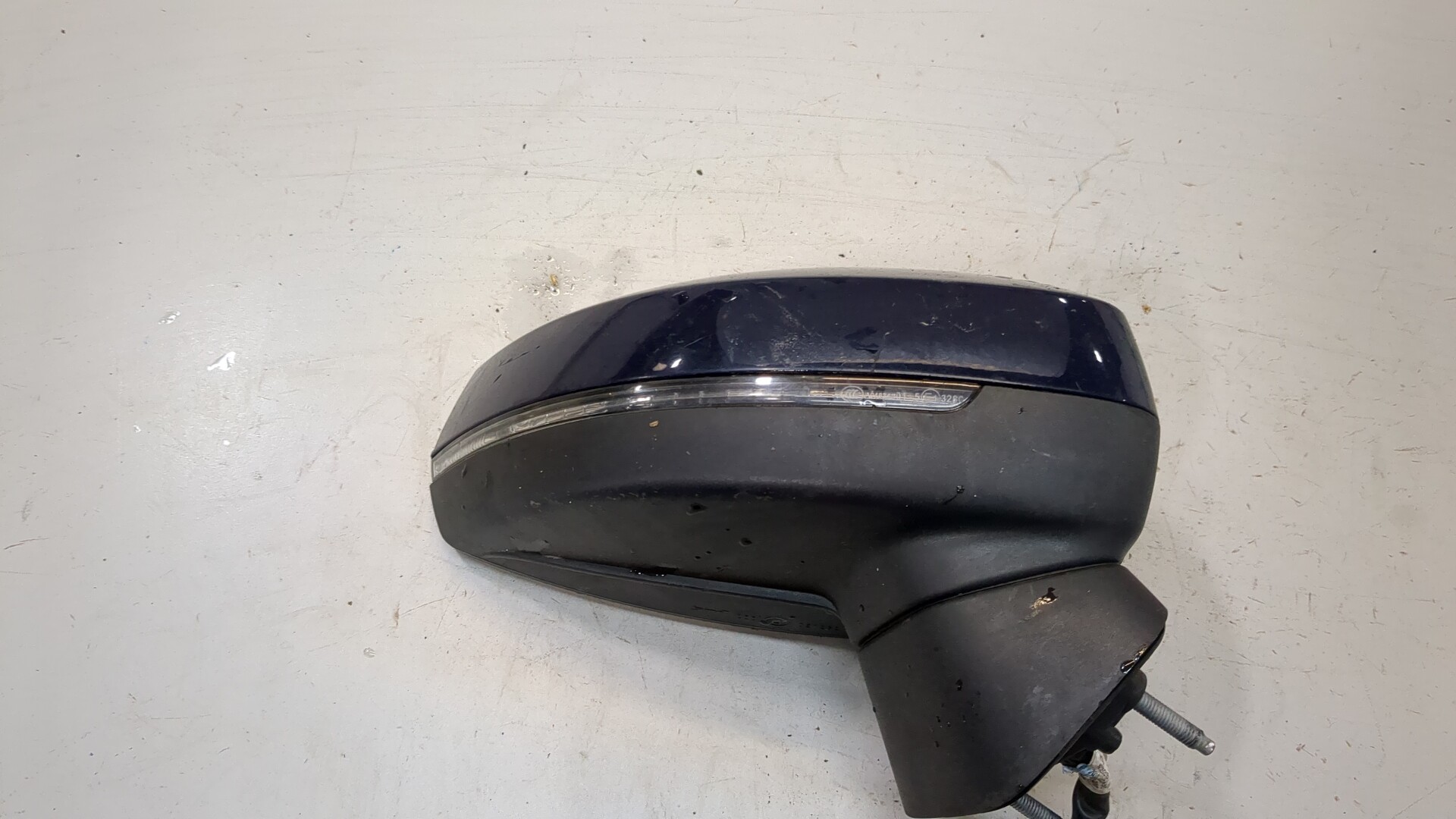 Зеркало правое электрическое