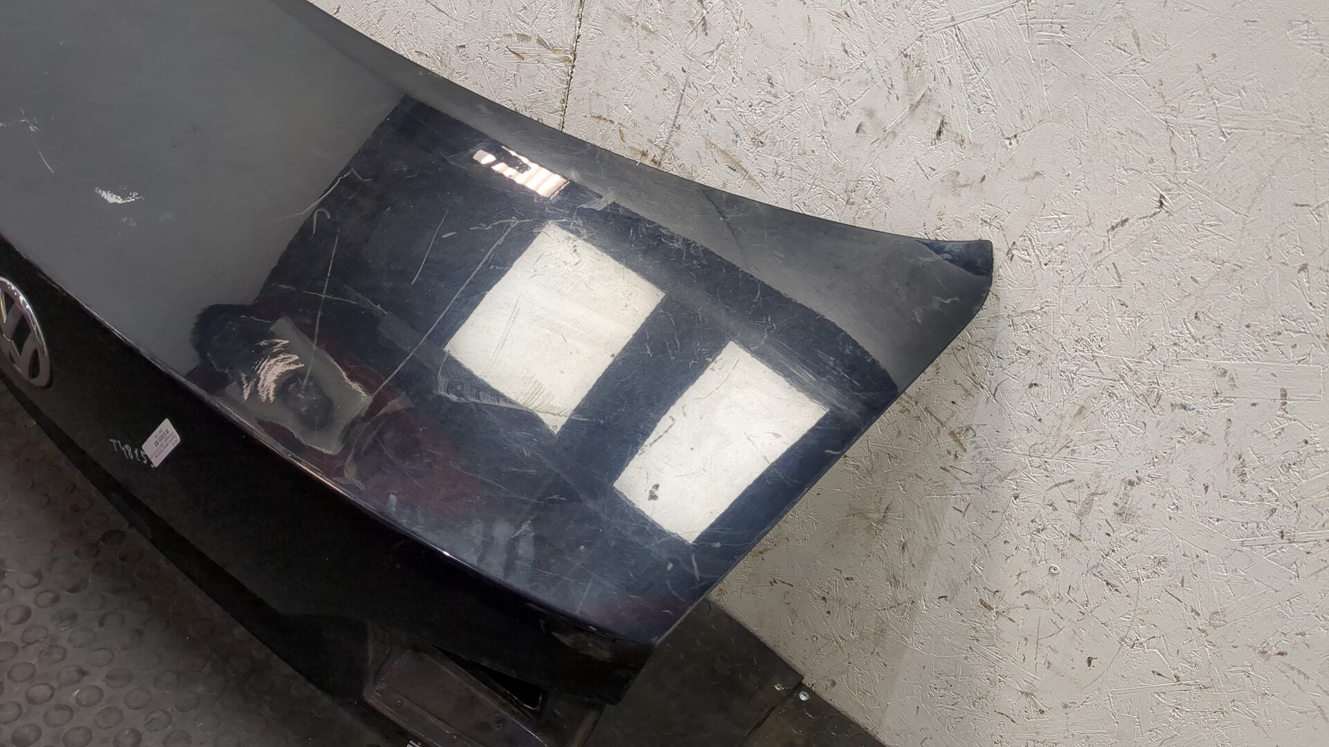 Дверь багажника