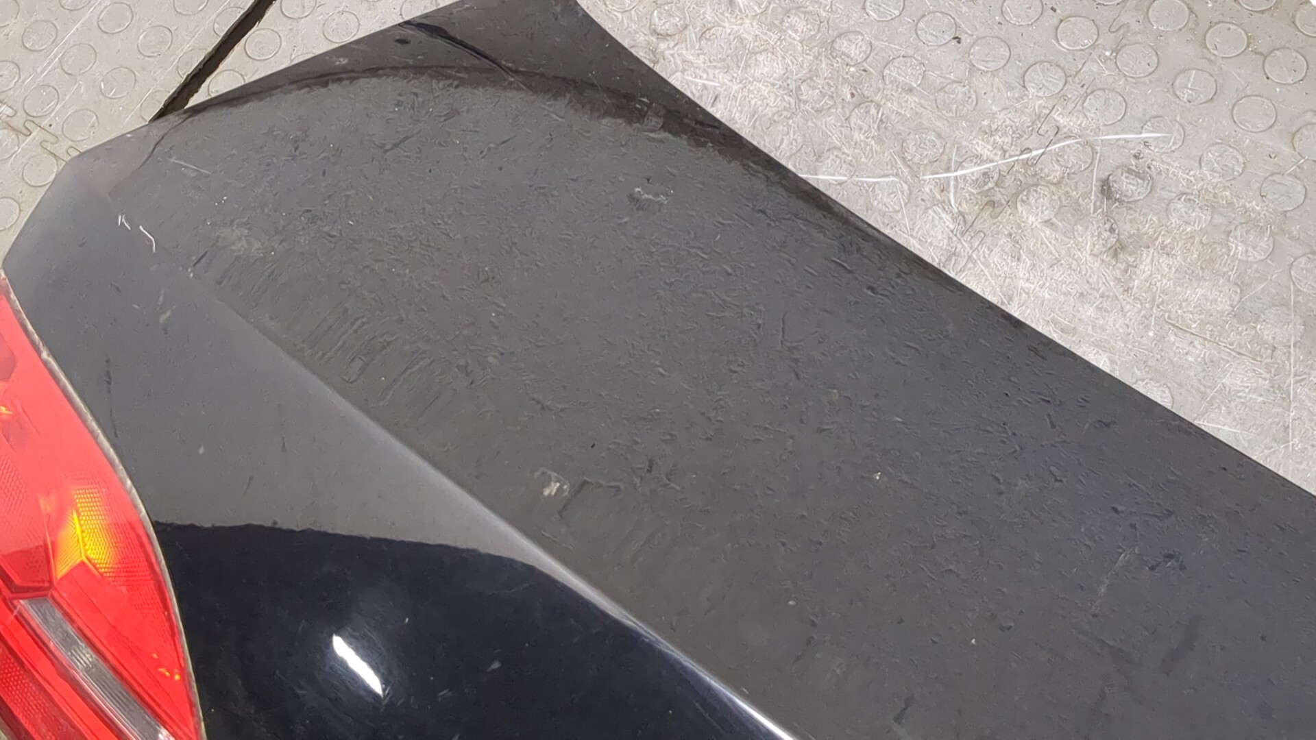 Дверь багажника