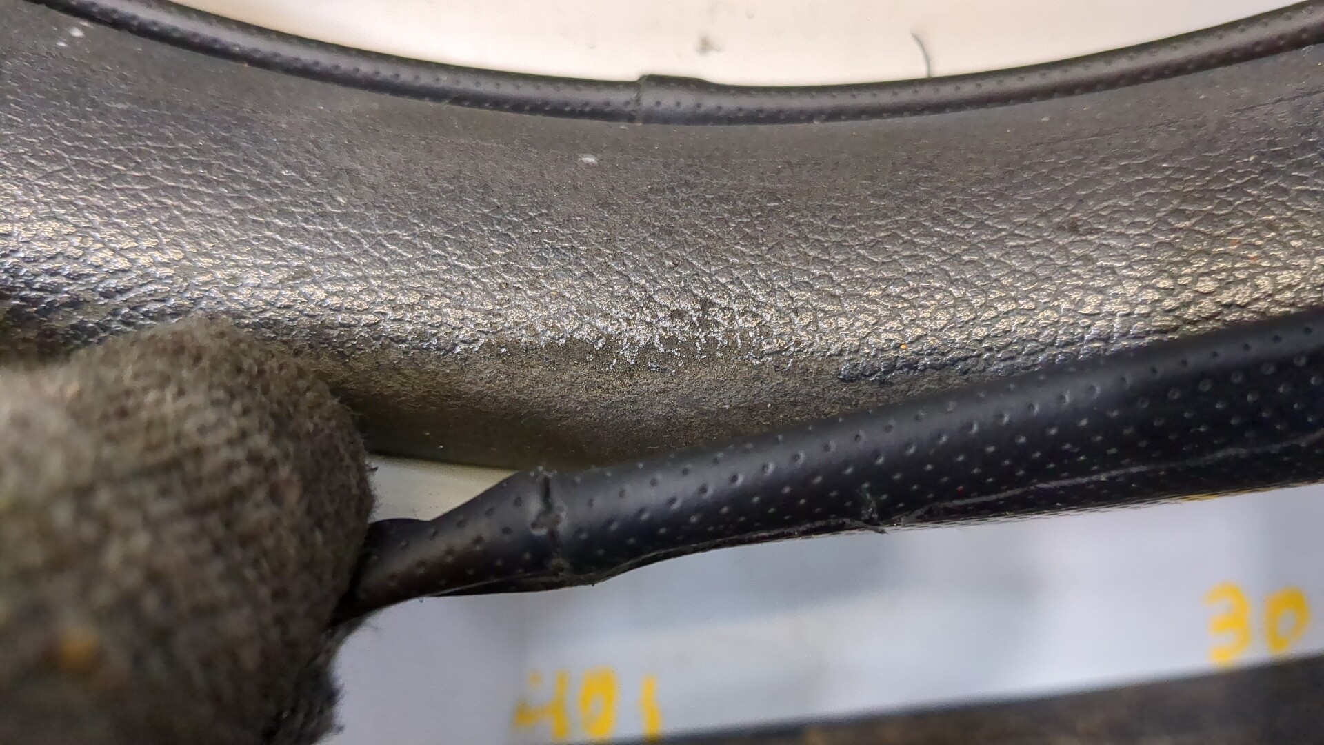 Рулевое колесо (руль)