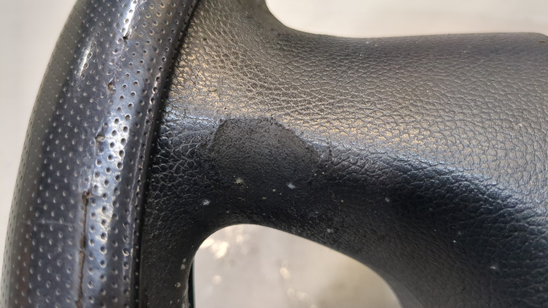 Рулевое колесо (руль)