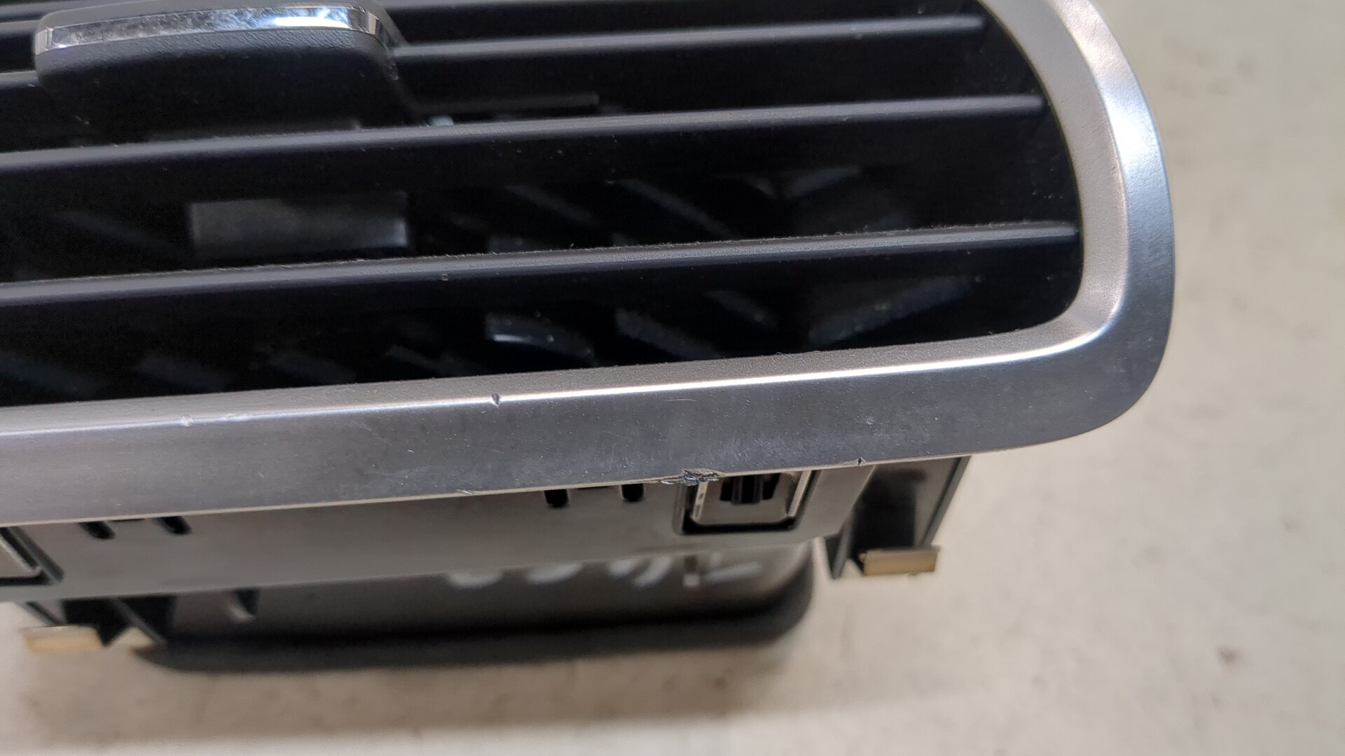 Дефлектор воздушный