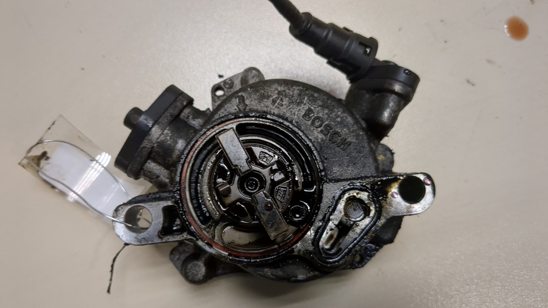 Насос вакуумный