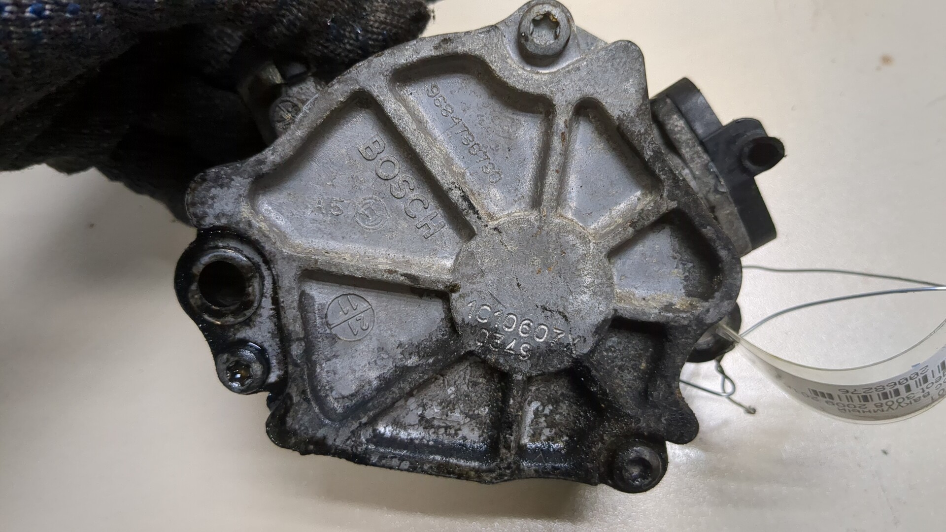 Насос вакуумный