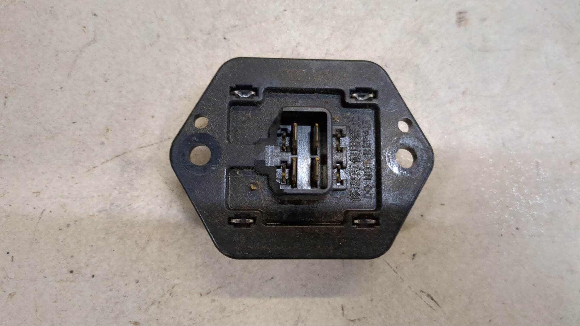 Резистор отопителя