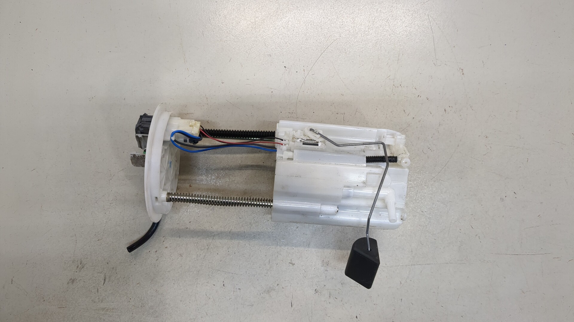 Насос топливный электрический