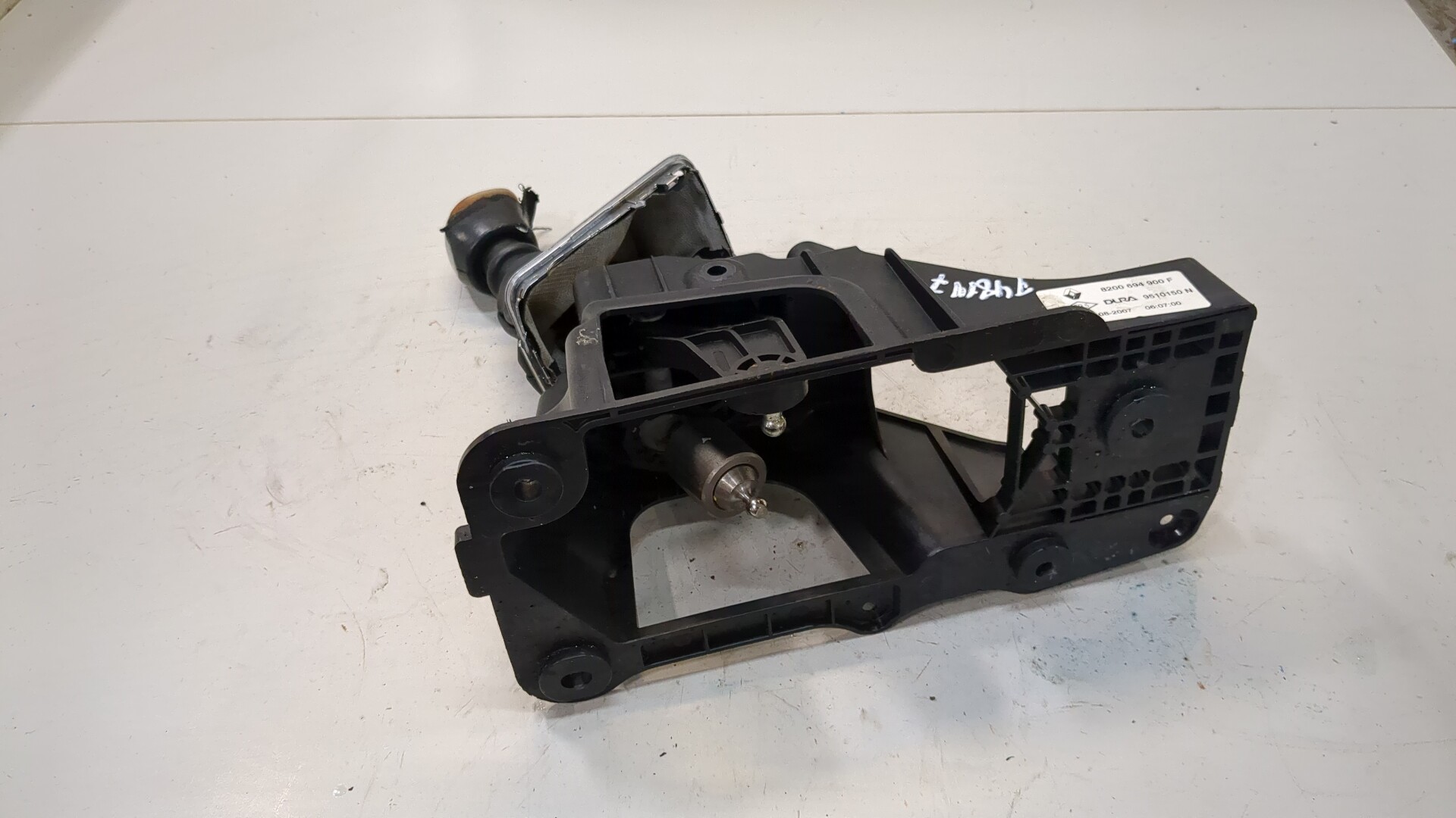 Кулиса МКПП / АКПП