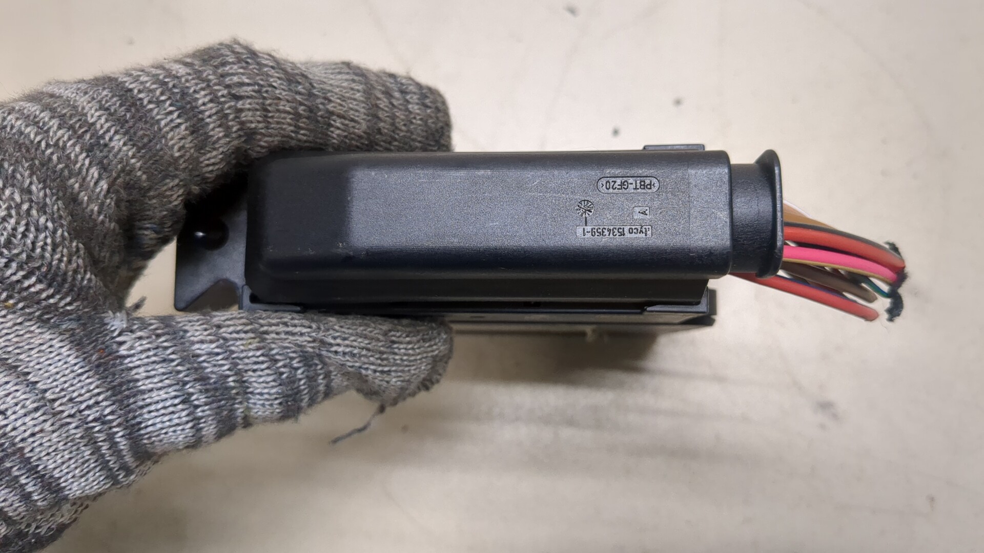 Блок управления парковочным тормозом