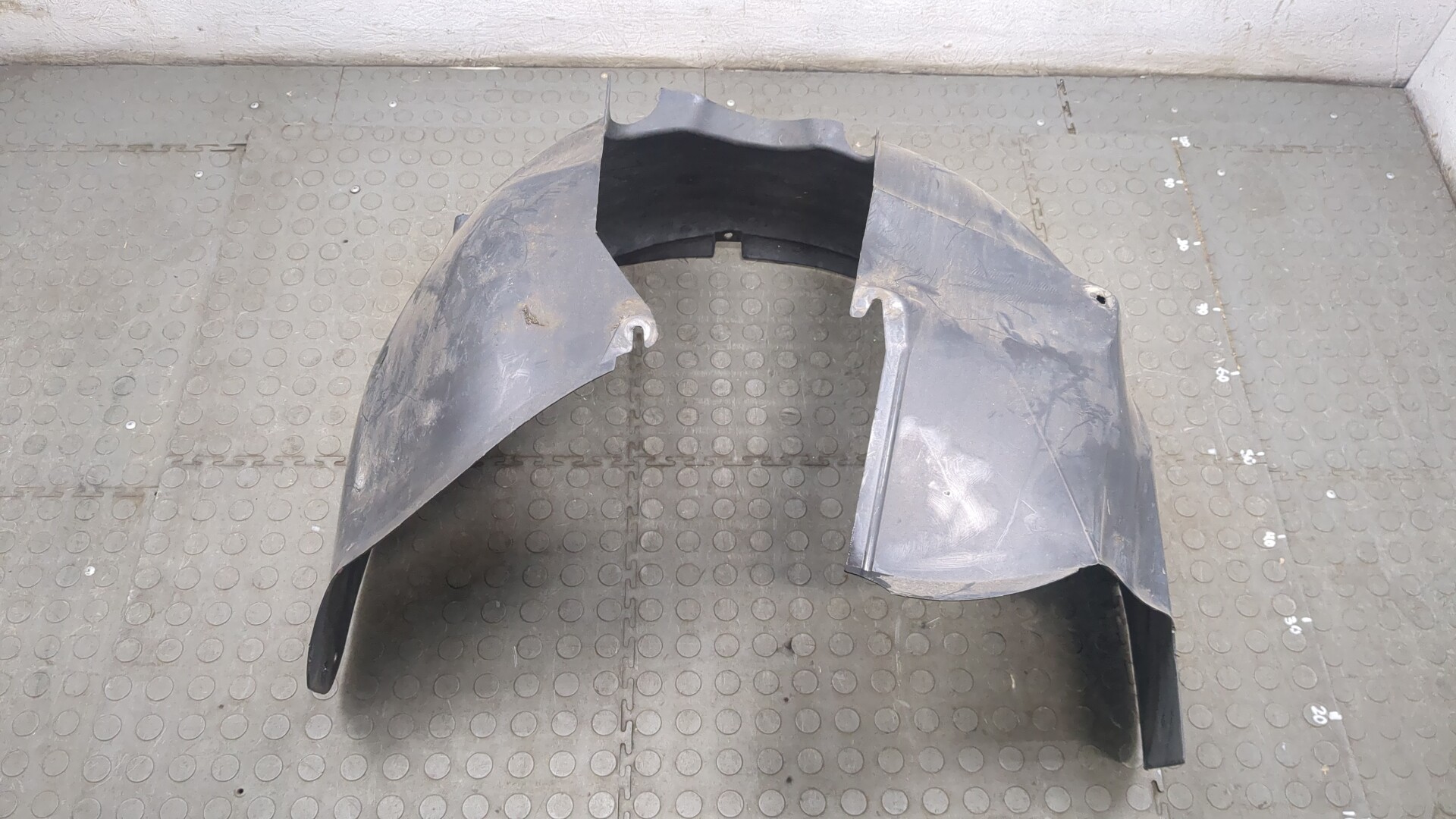 Локер передний правый