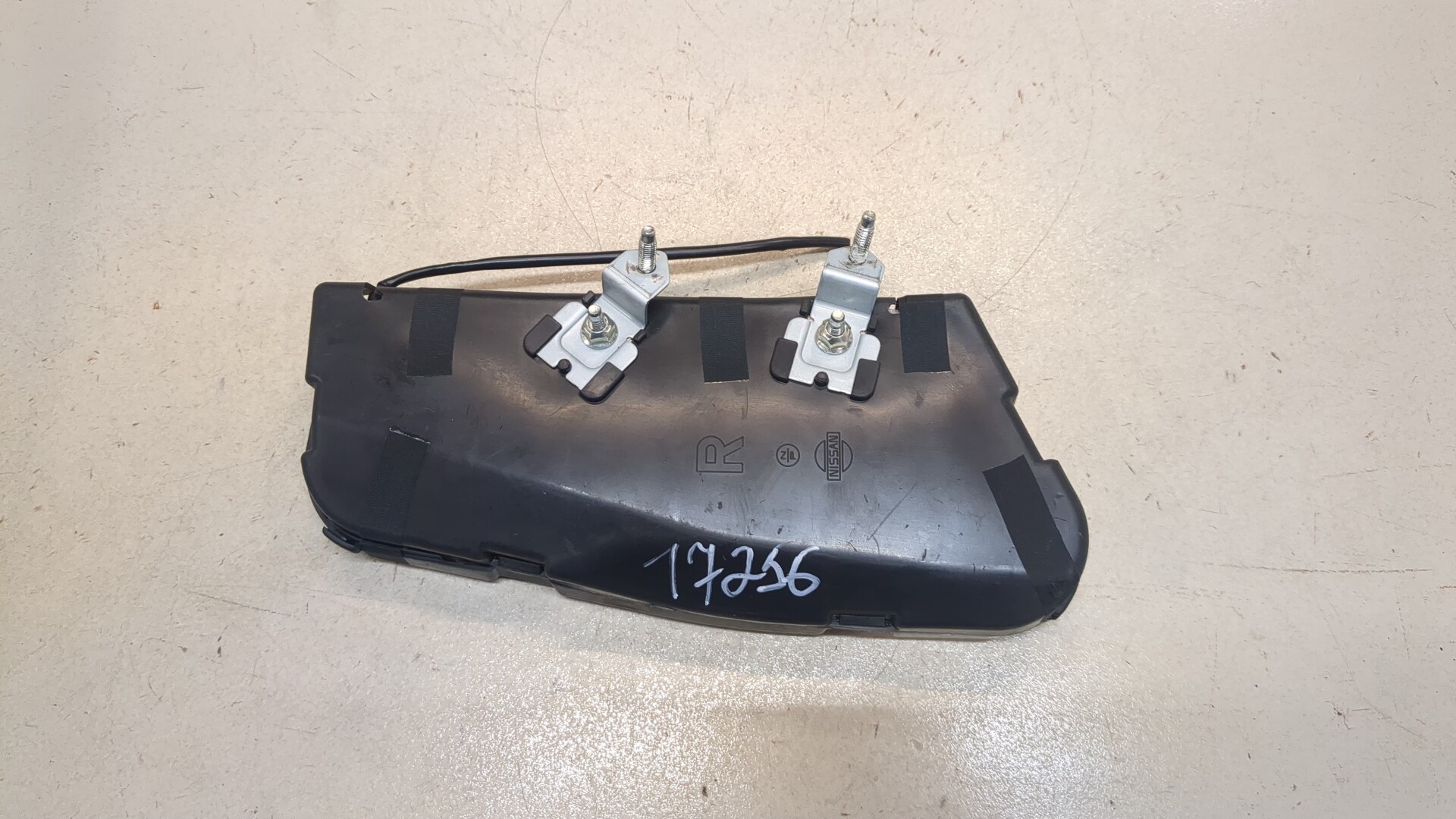 Подушка безопасности боковая (в сиденье)