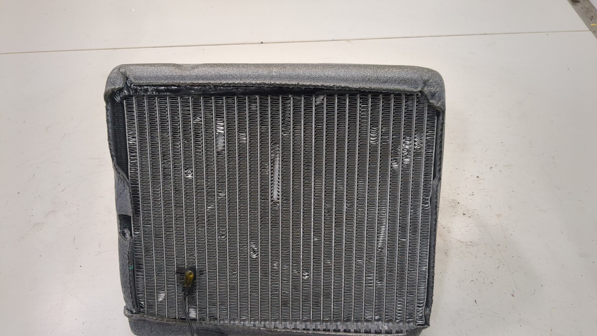 Радиатор кондиционера / конденсер