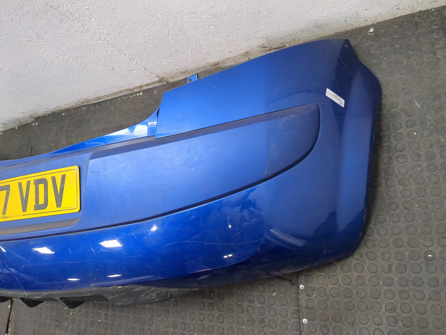 Бампер задний