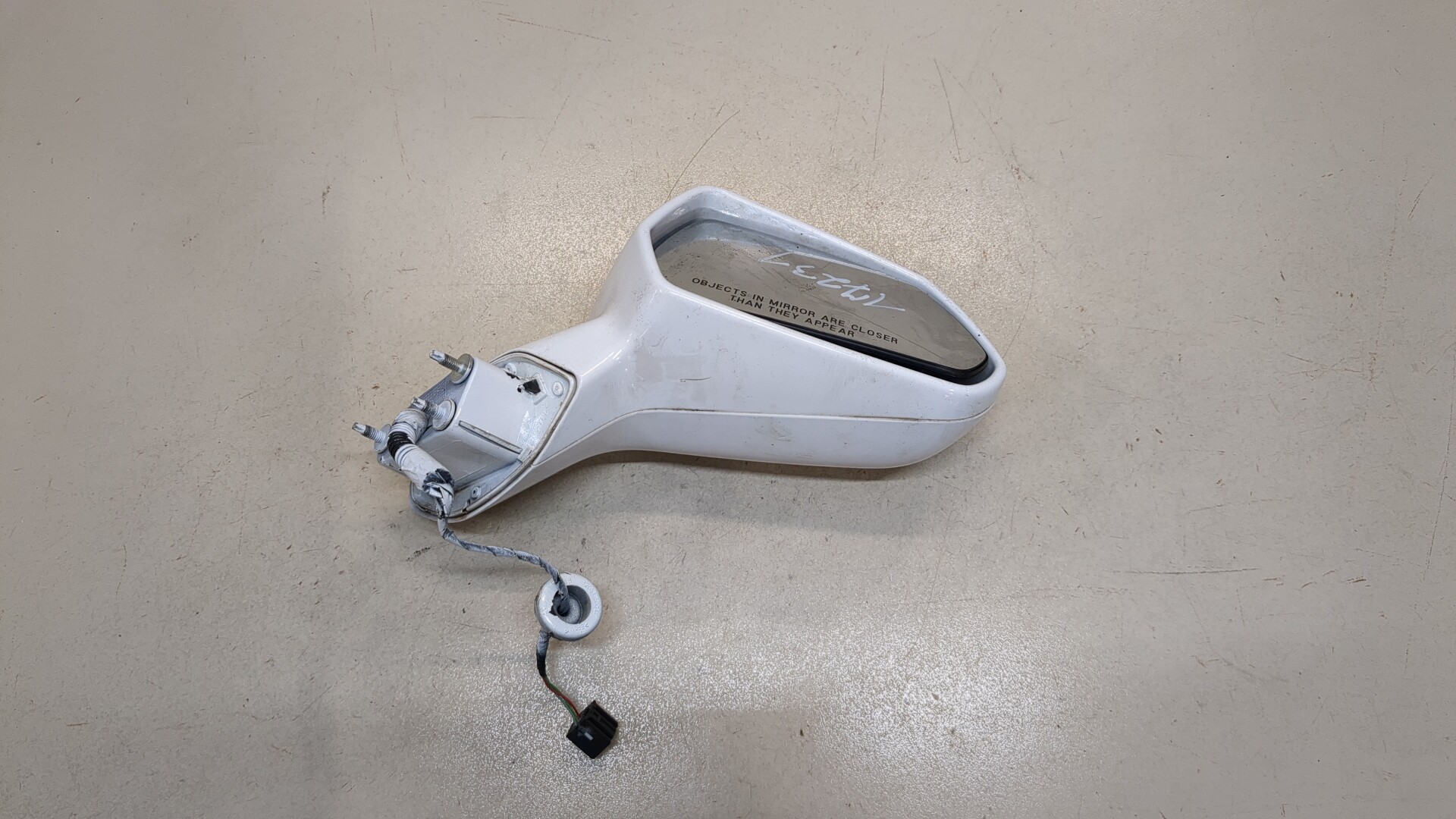 Зеркало правое электрическое