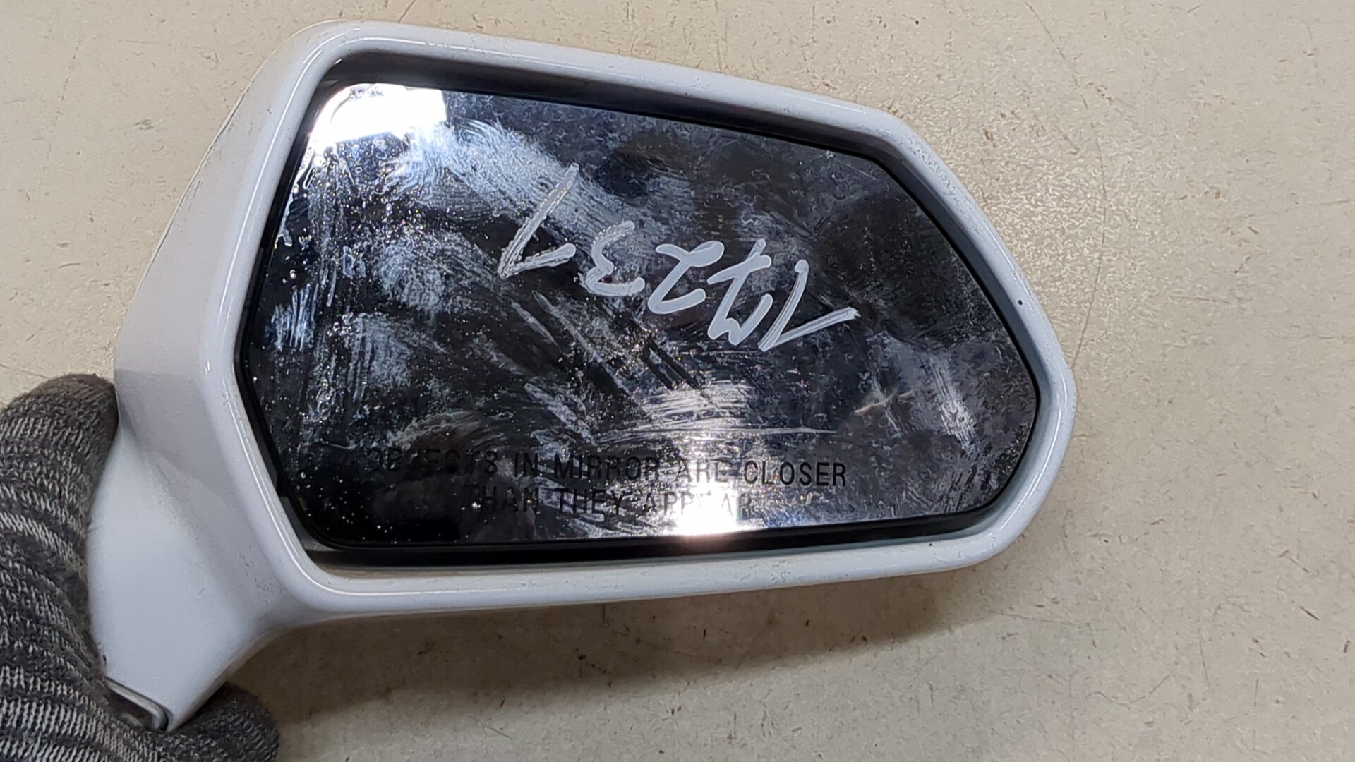 Зеркало правое электрическое