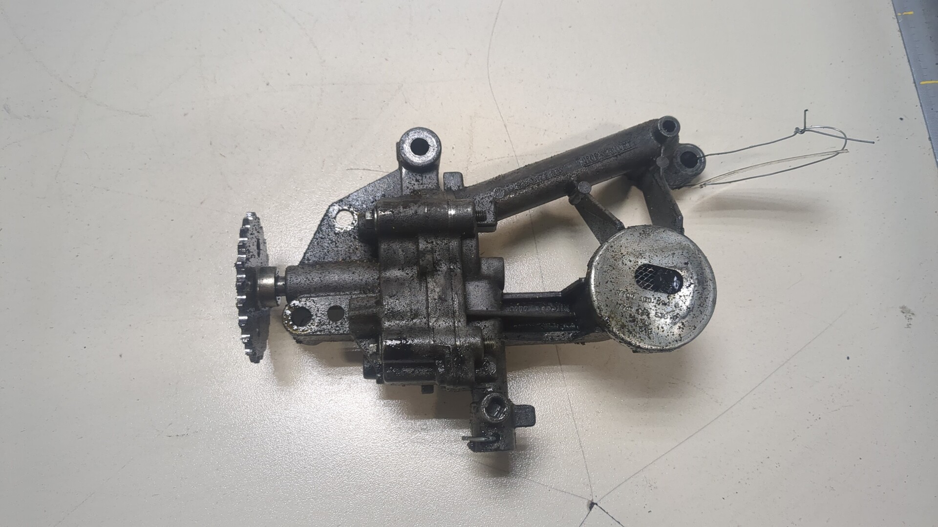 Насос масляный