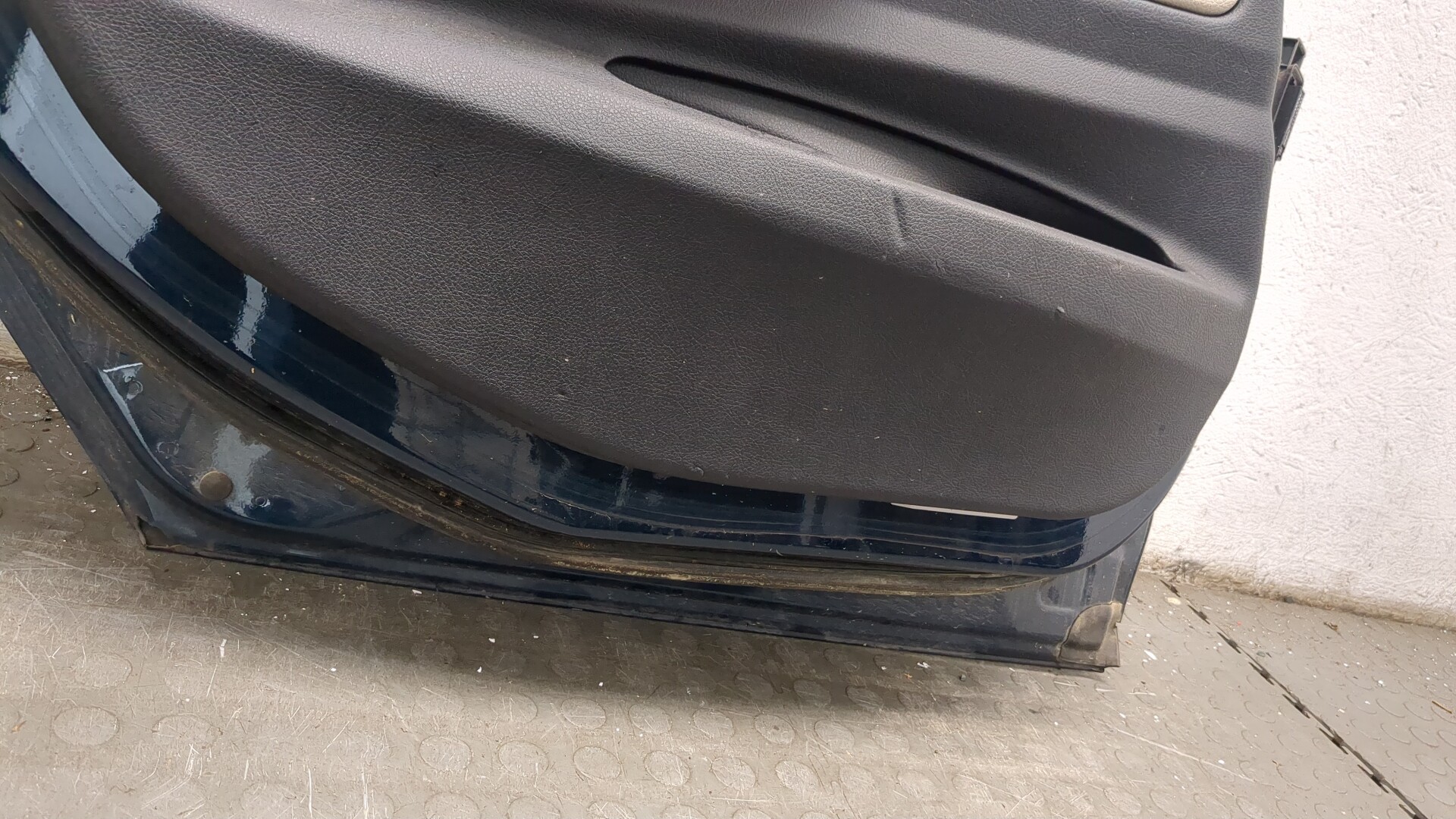 Дверь задняя левая