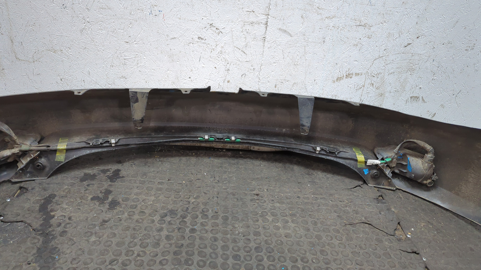 Бампер задний