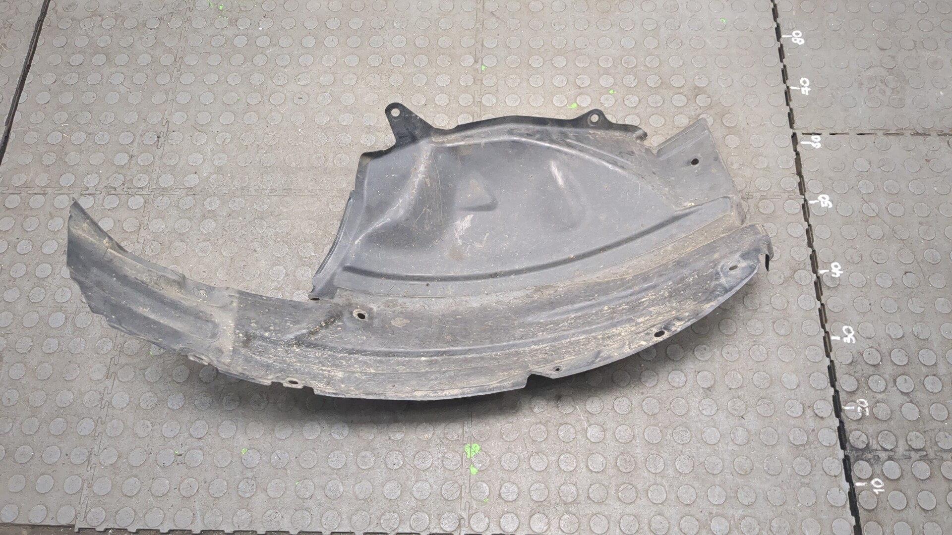 Локер передний правый