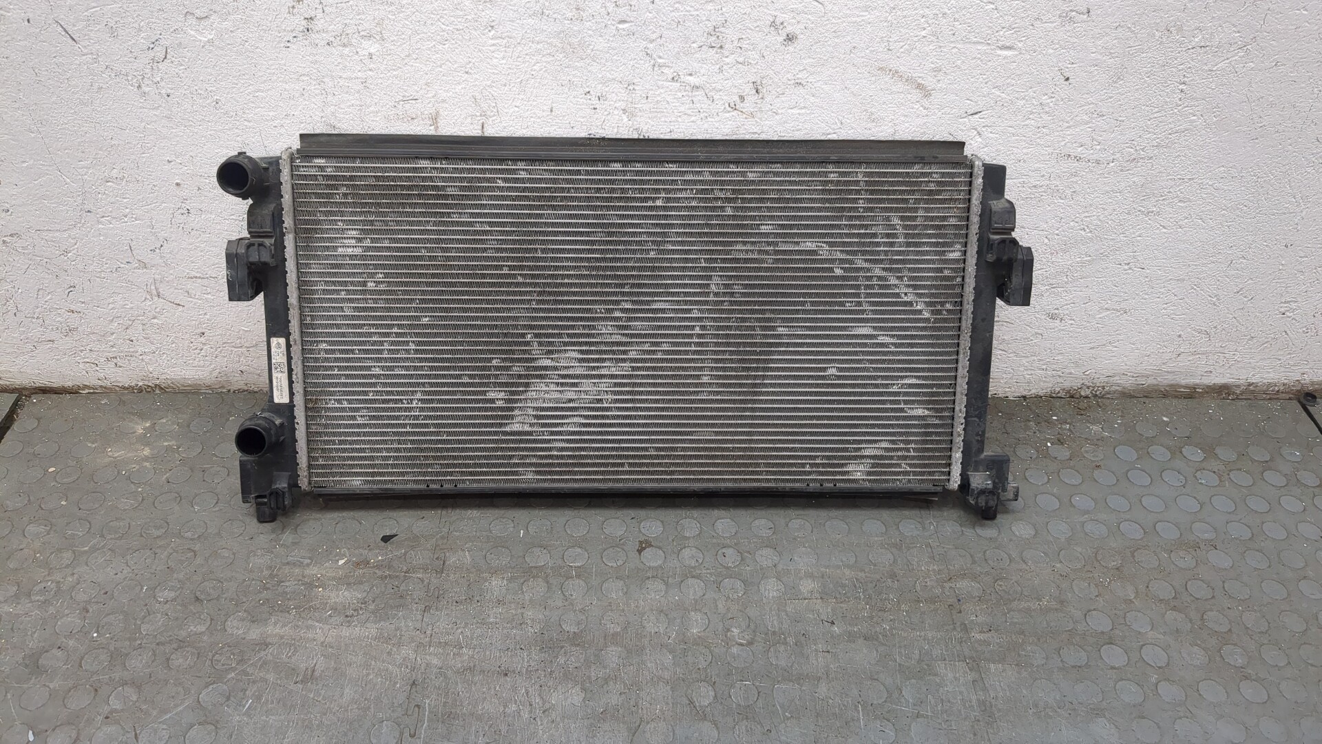 Радиатор охлаждения двигателя основной