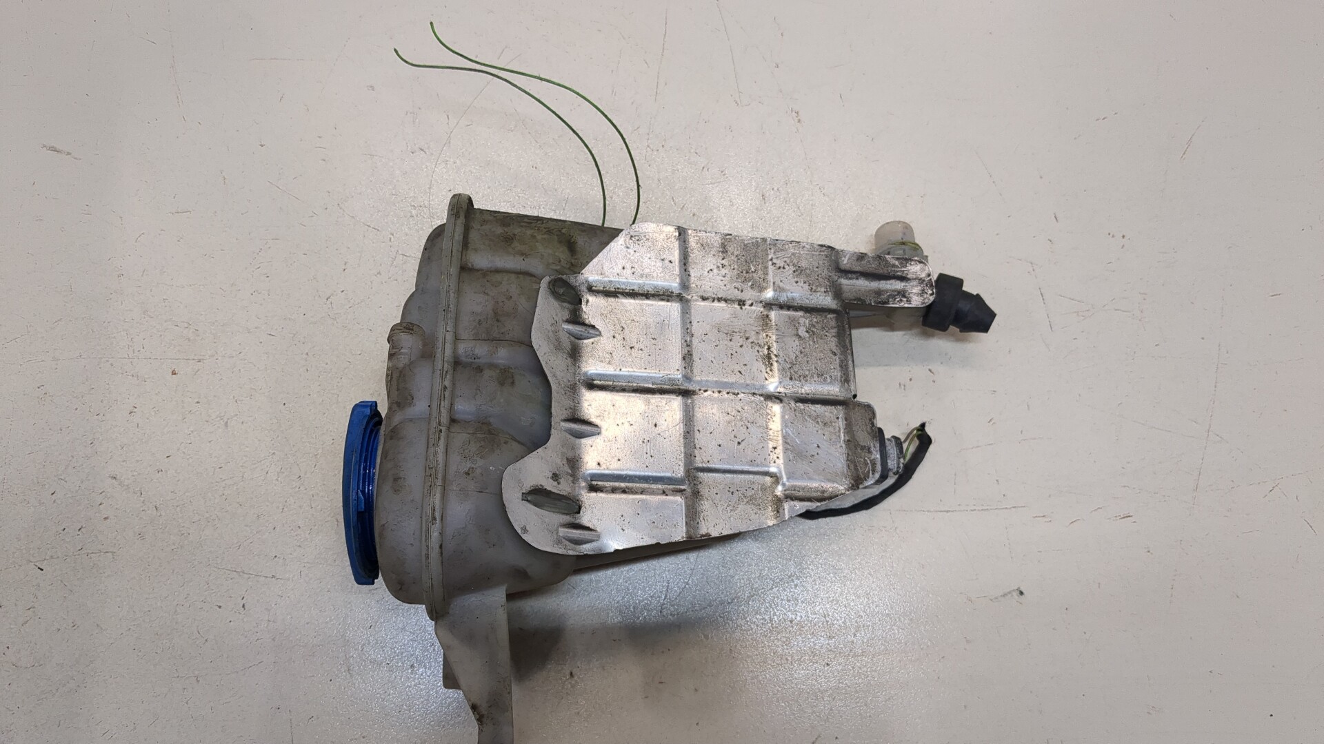 Бачок расширительный