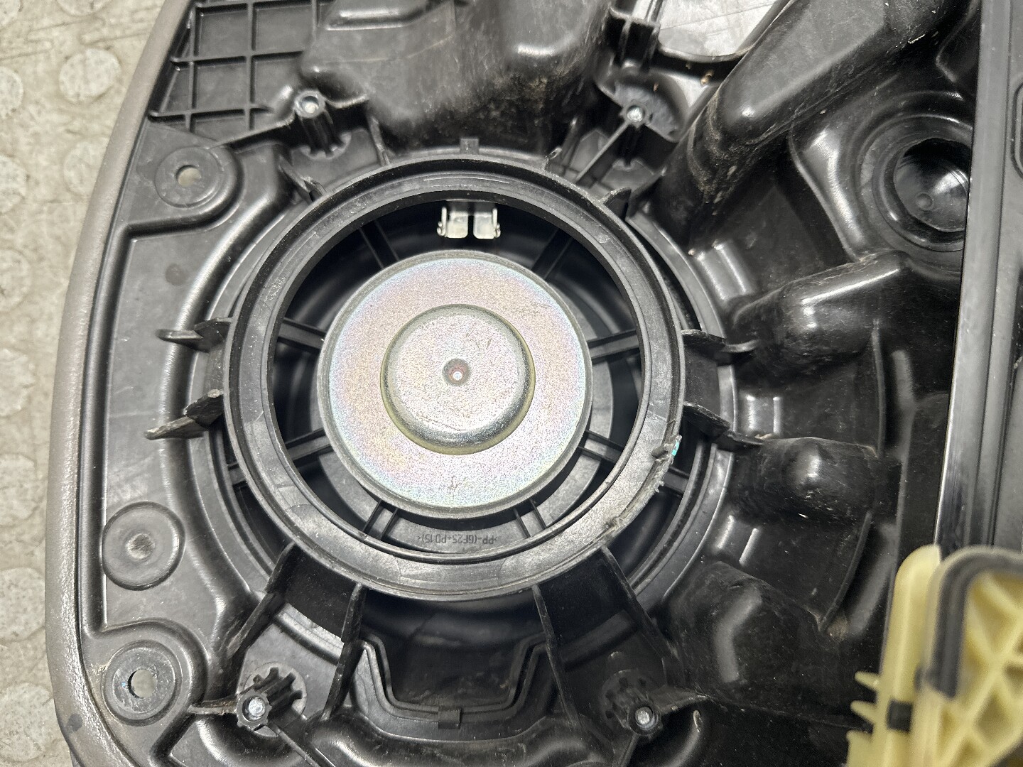 Стеклоподъемник электр. передний левый