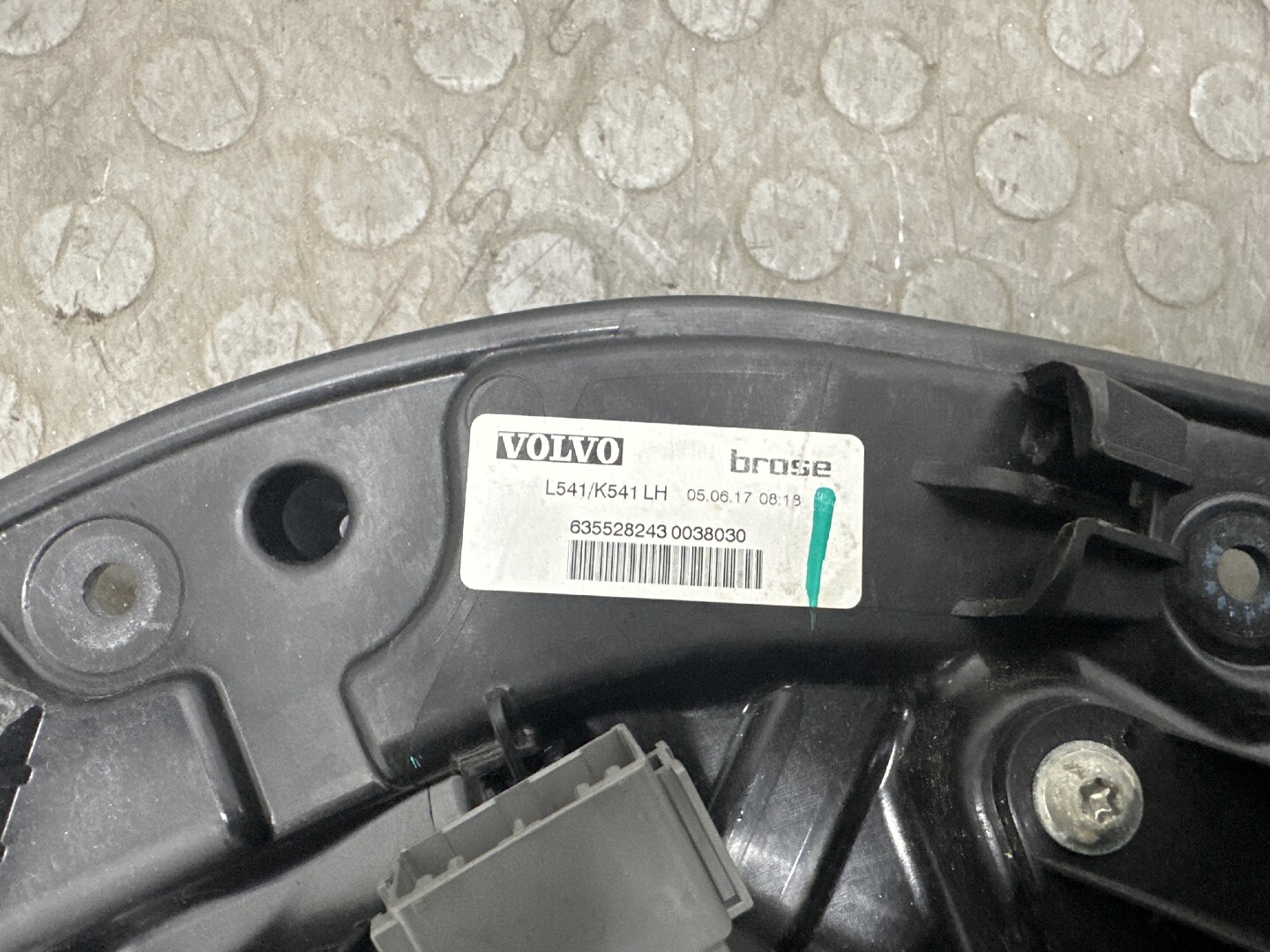 Стеклоподъемник электр. передний левый