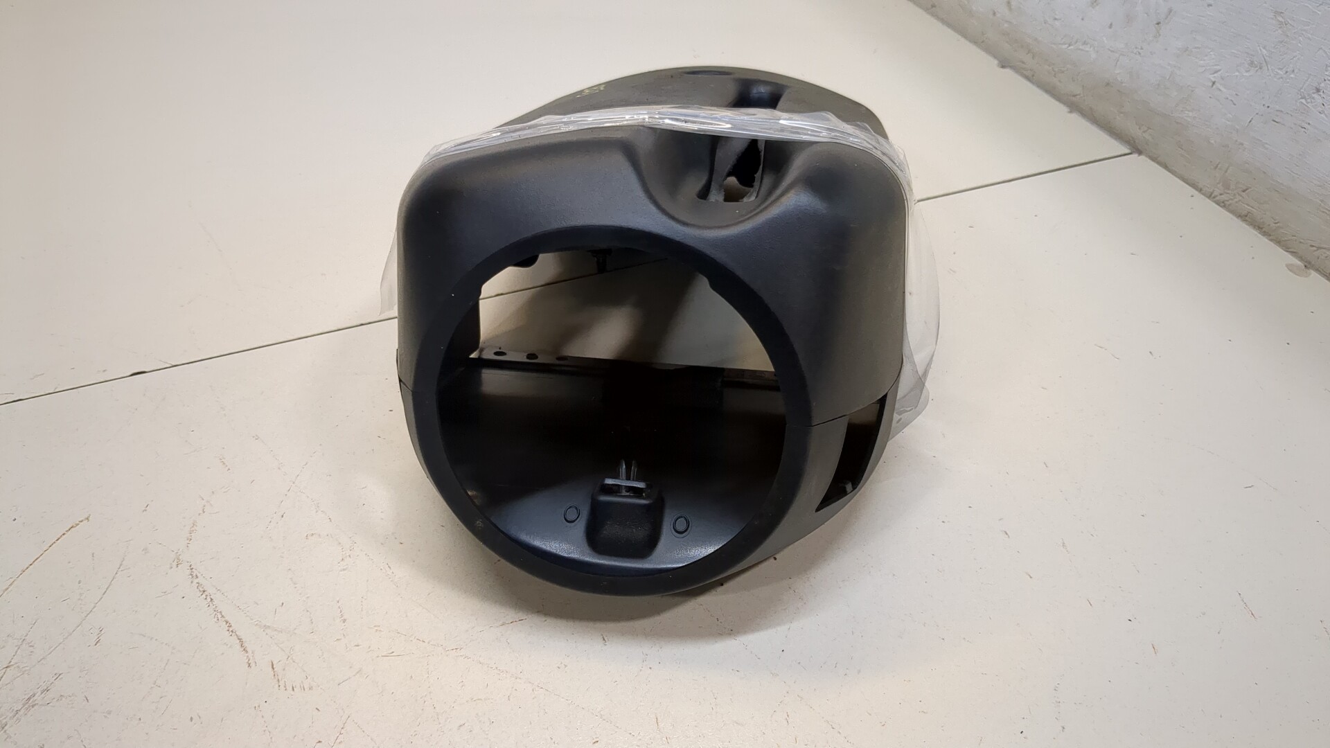 Кожух рулевой колонки