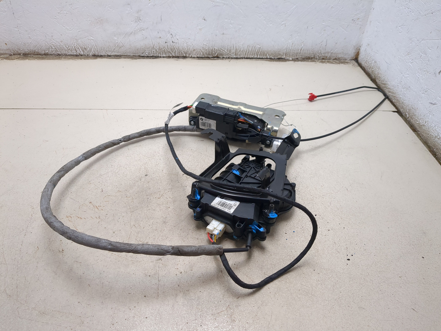 Замок багажника