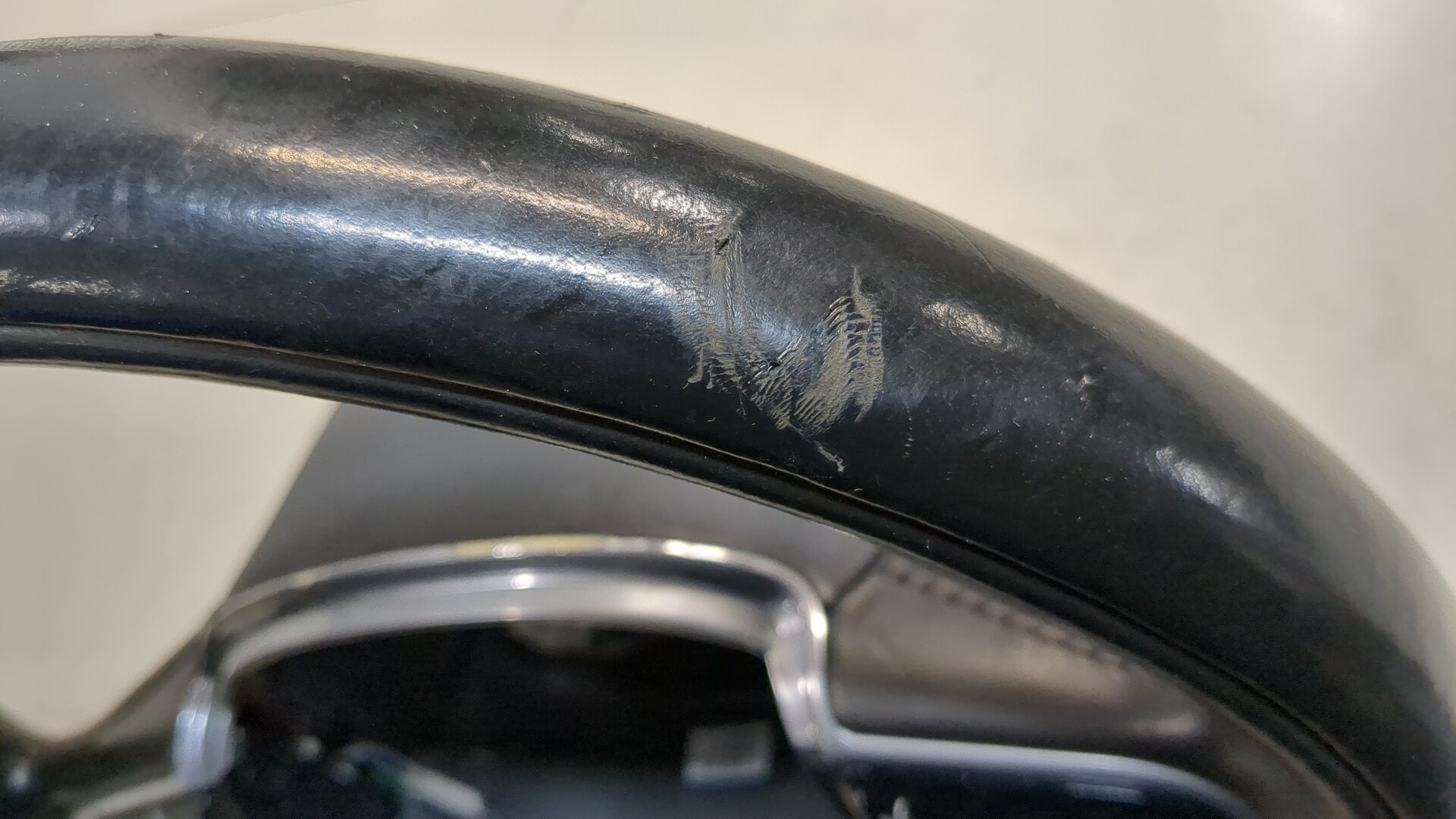 Рулевое колесо (руль)