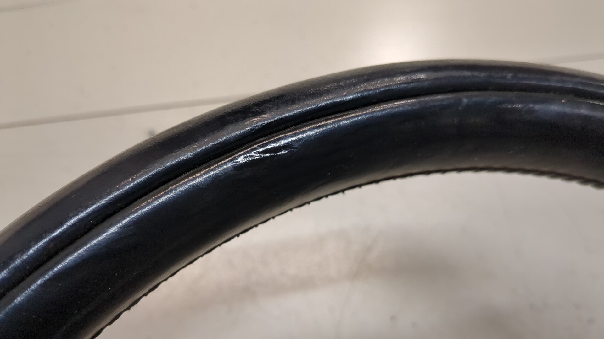 Рулевое колесо (руль)