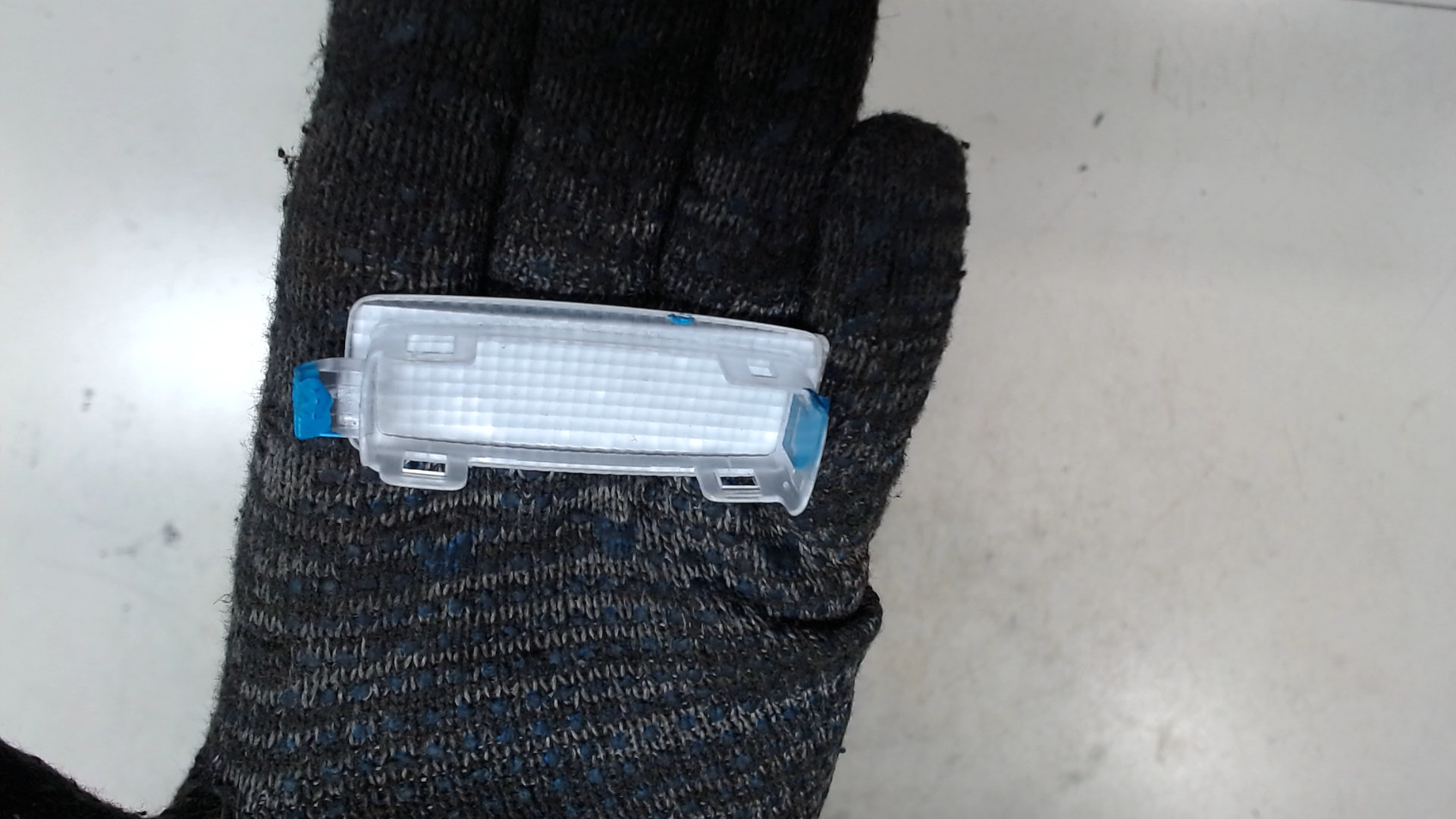 Плафон салонный