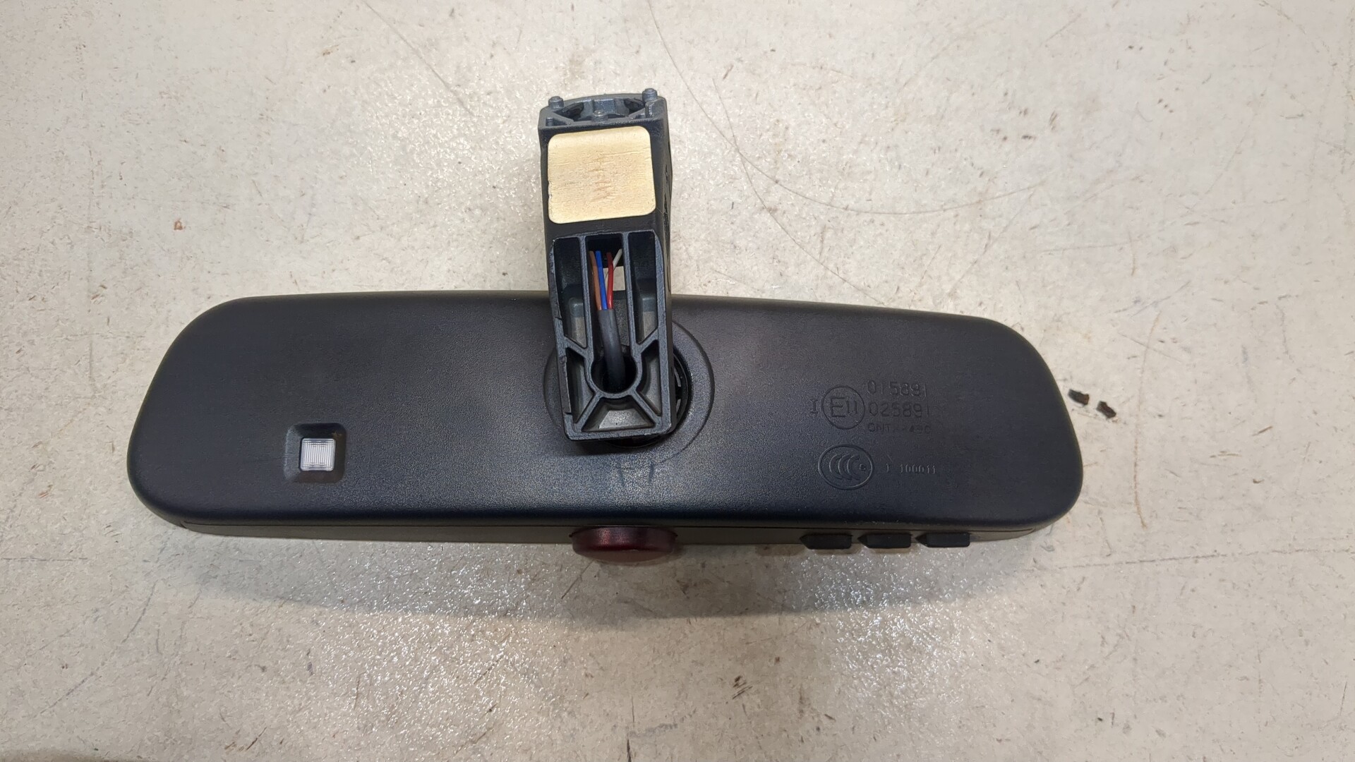 Зеркало заднего вида