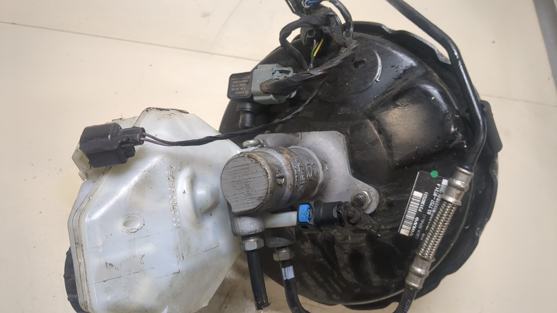 Цилиндр тормозной главный